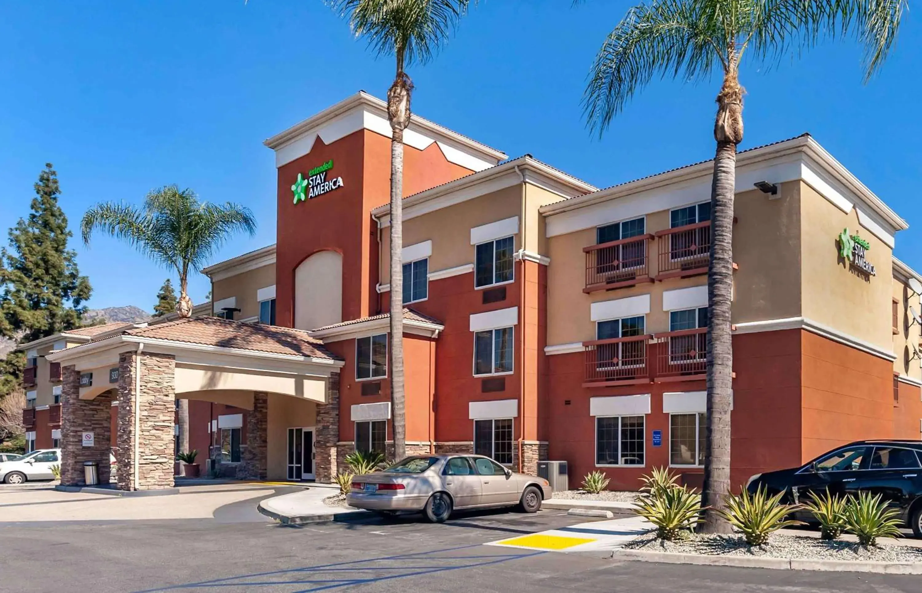 Property building in Extended Stay America Suites - Los Angeles - Monrovia Property building in Extended Stay America Suites - Los Angeles - Monrovia