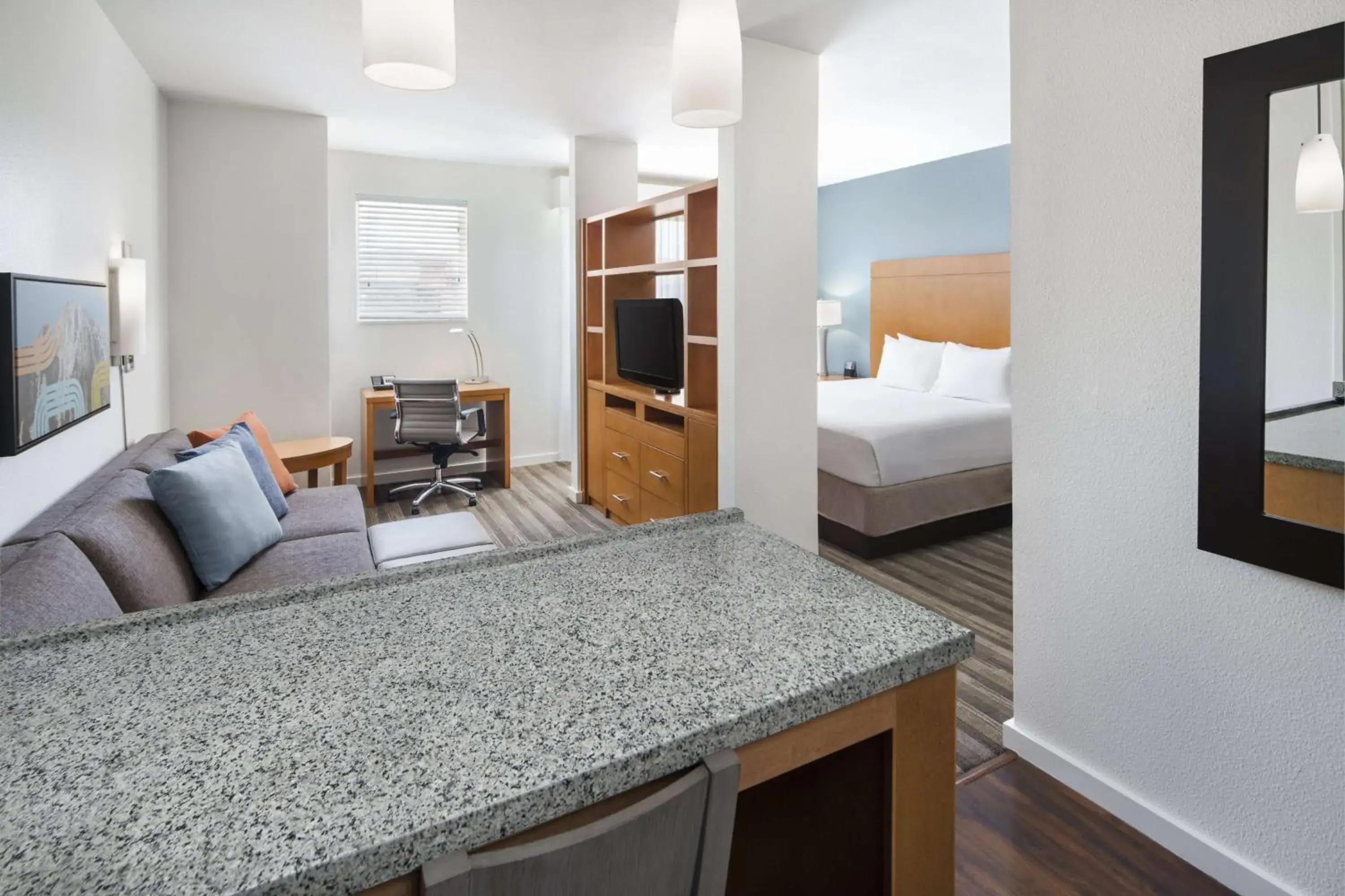 Photo of the whole room, Bed in Hyatt House Boulder/Broomfield Photo of the whole room, Bed in Hyatt House Boulder/Broomfield