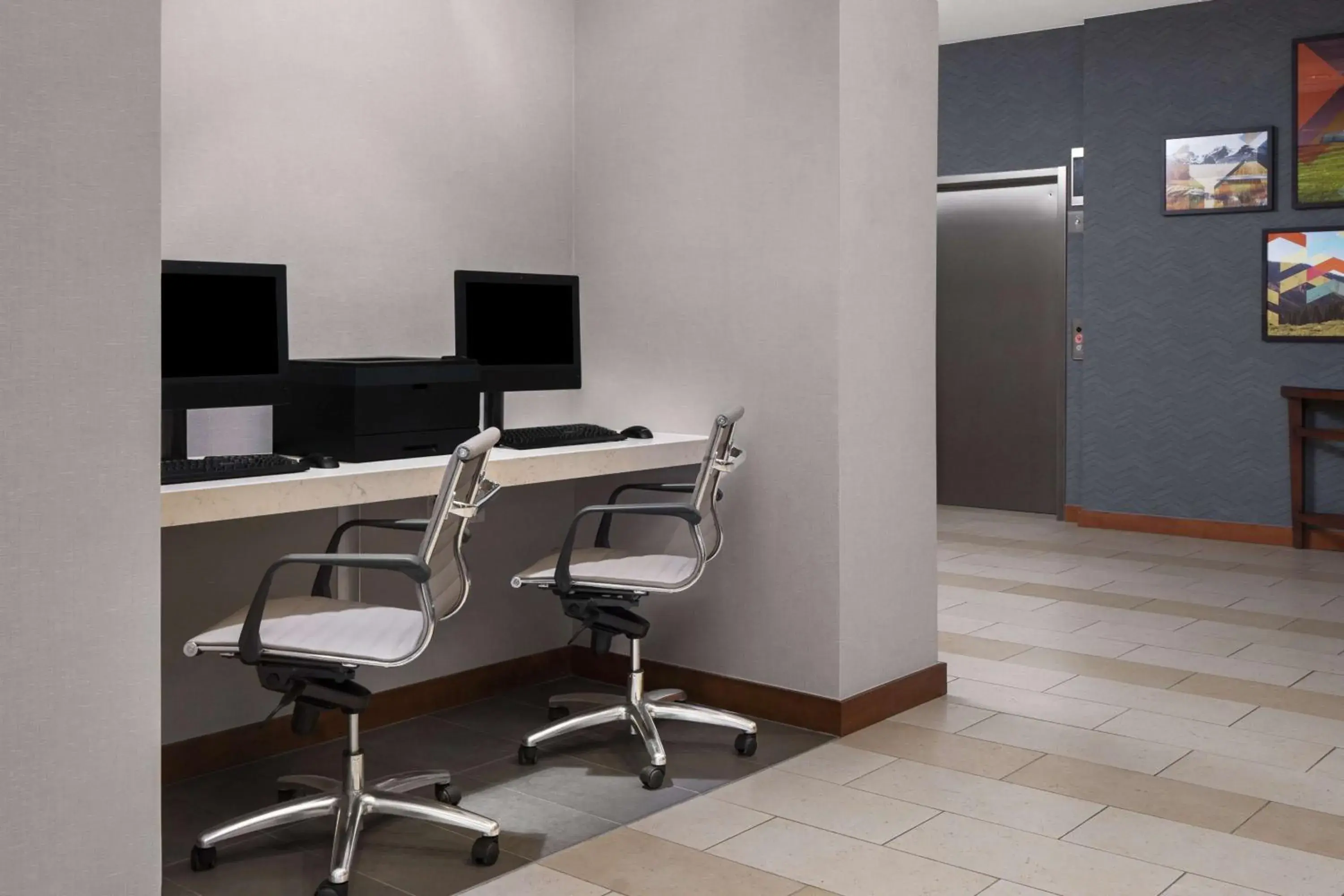 Lobby or reception in Hyatt House Boulder/Broomfield Lobby or reception in Hyatt House Boulder/Broomfield