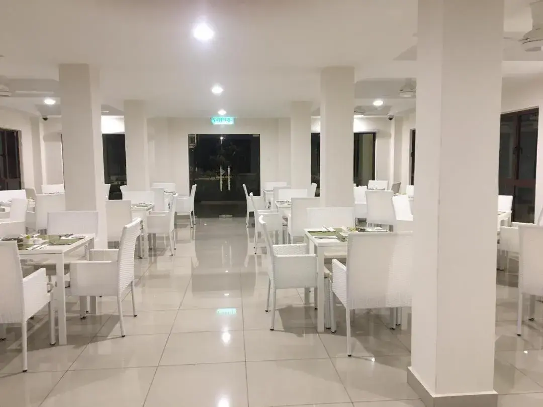 Restaurant/places to eat in Royale Chulan Cherating Chalet Restaurant/places to eat in Royale Chulan Cherating Chalet