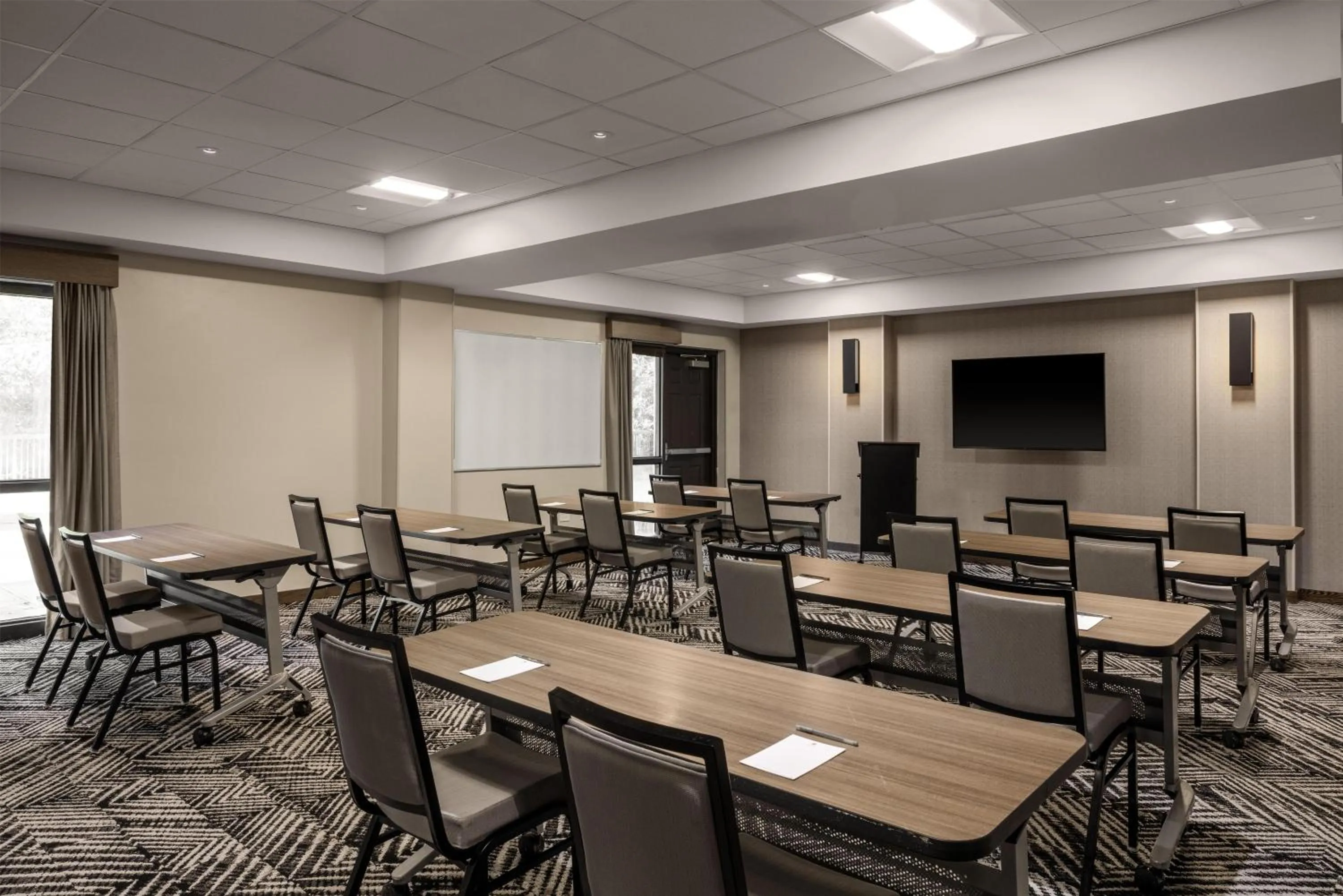 Meeting/conference room in Hyatt Place Atlanta Airport South
