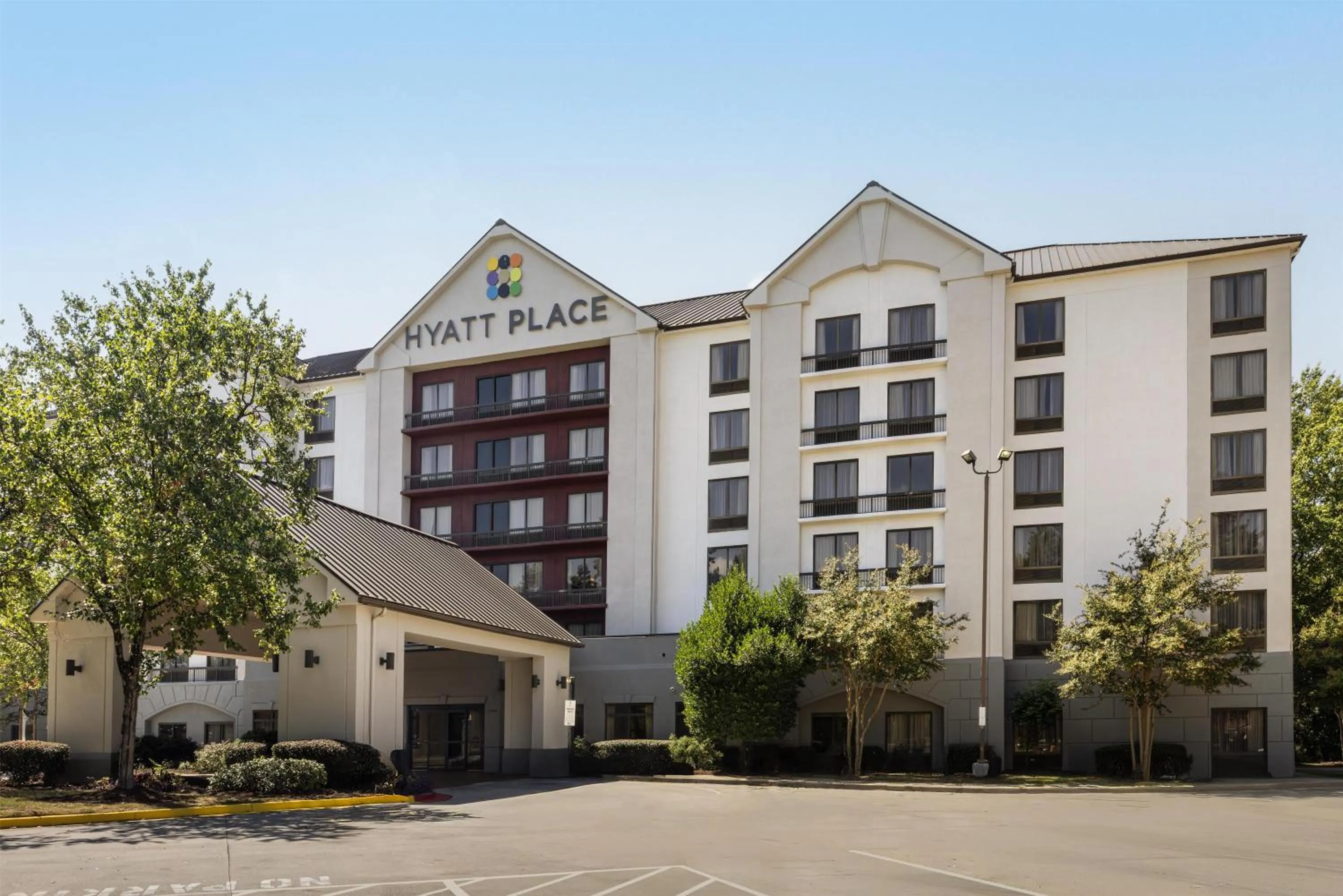 Property building in Hyatt Place Atlanta Airport South