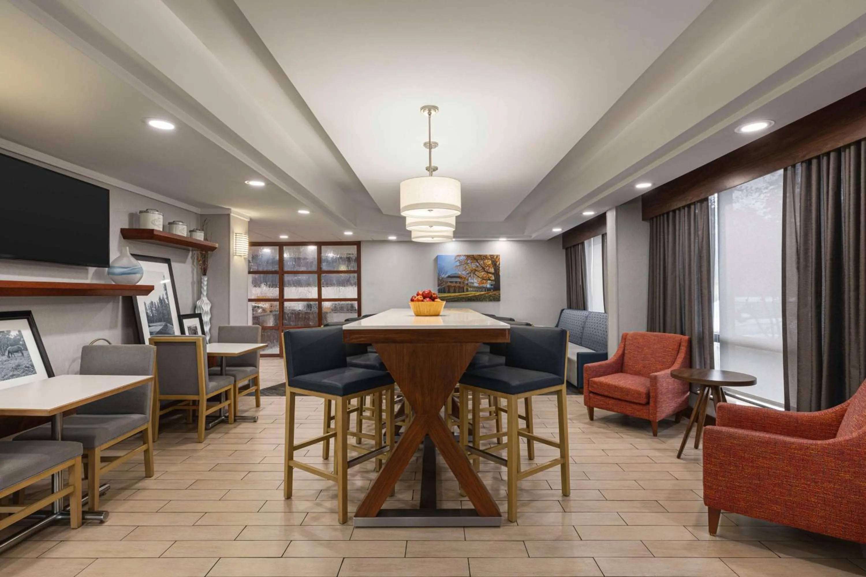 Lobby or reception in Hampton Inn Charlottesville