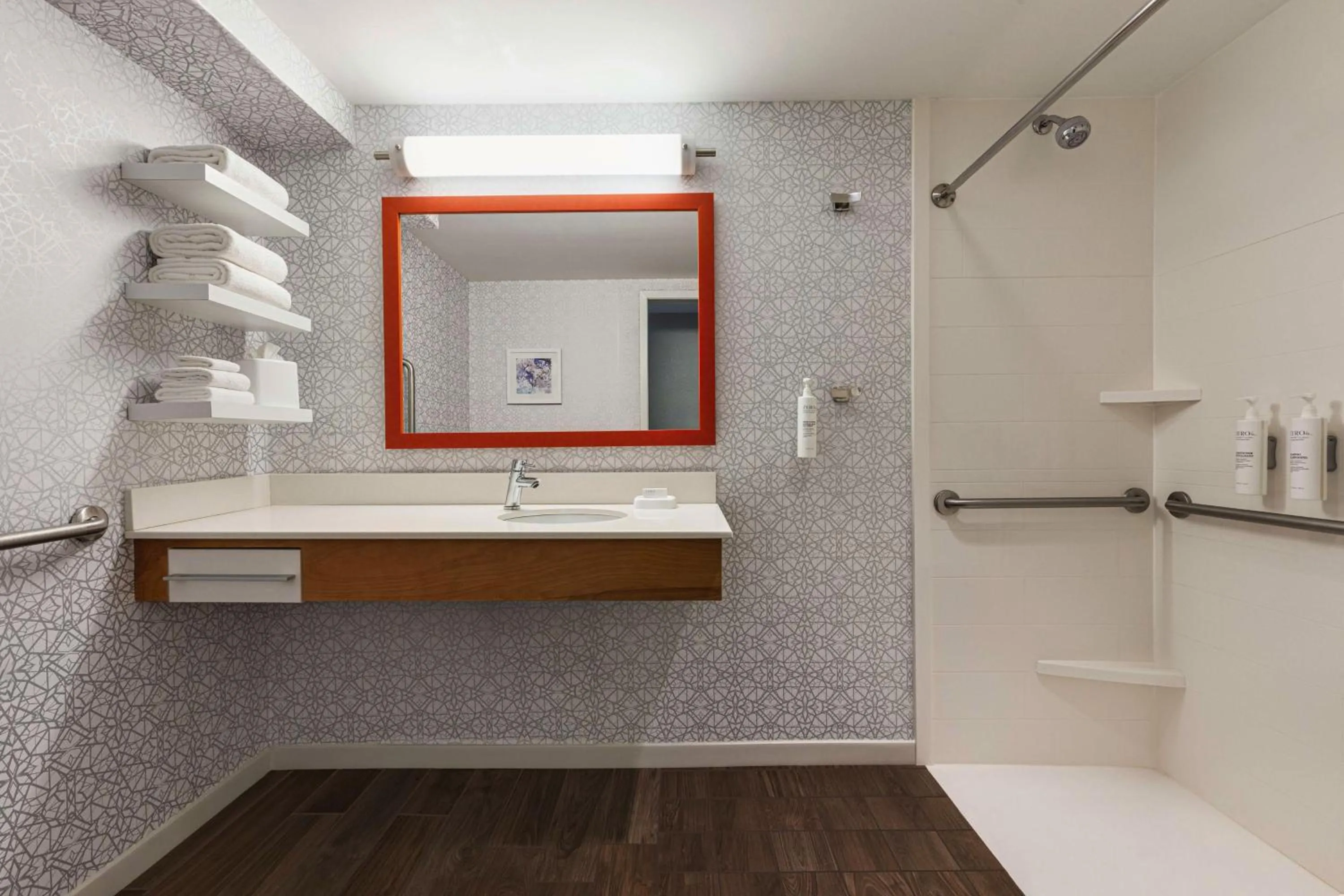 Bathroom in Hampton Inn Charlottesville