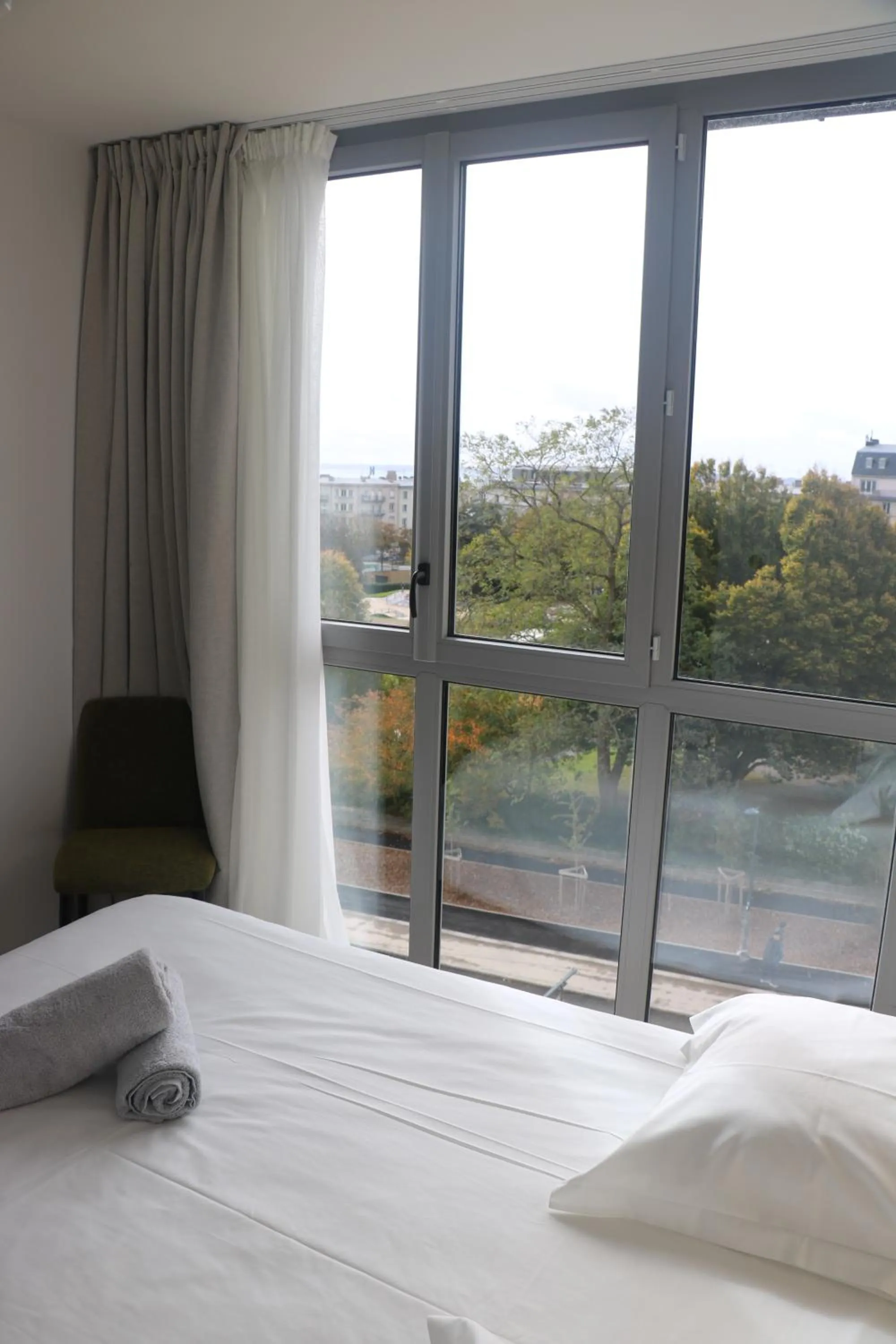 Property building, Bed in Abalys Hotel