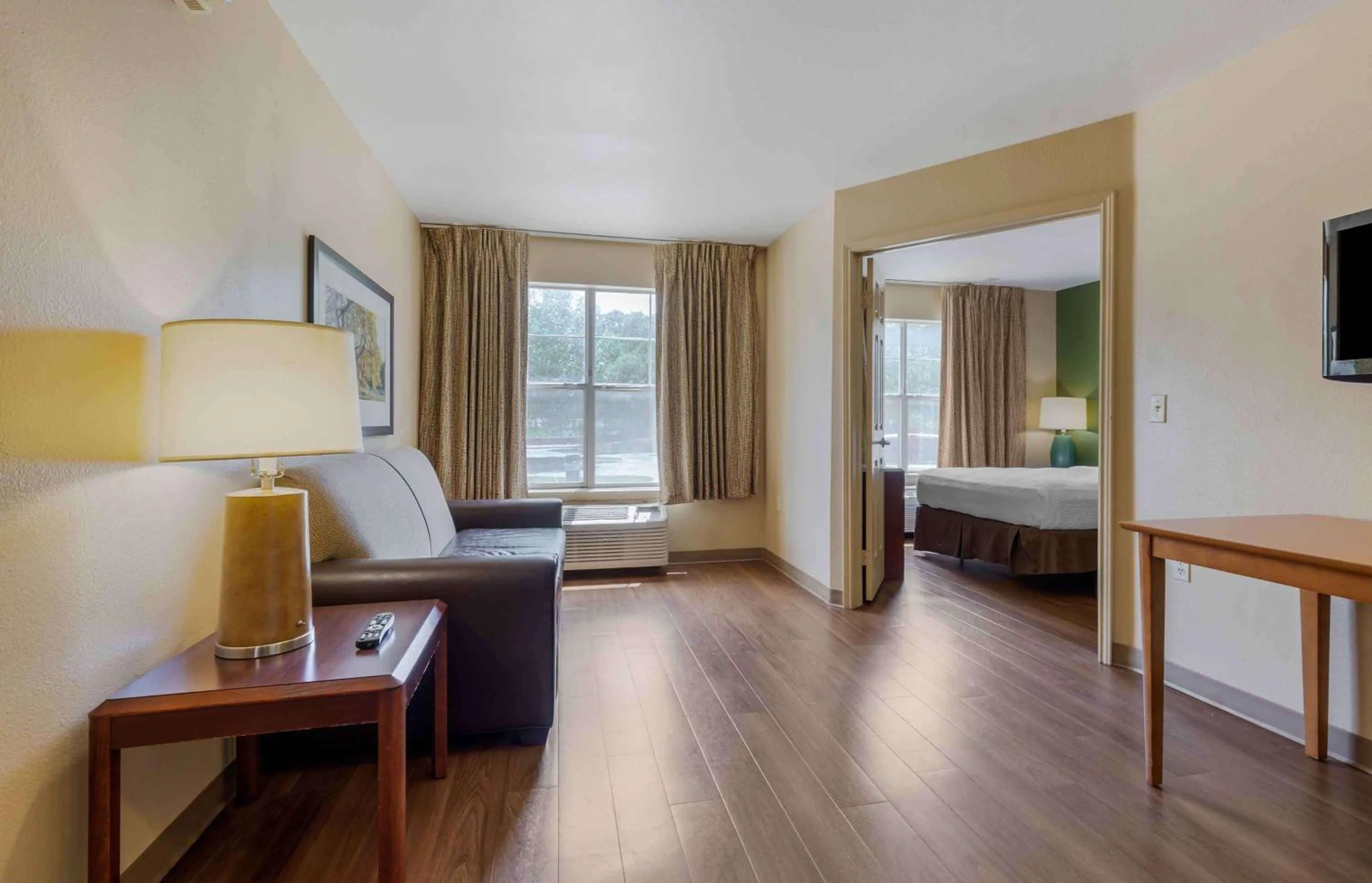 Bedroom, Bed in Extended Stay America Suites - Dallas - Plano