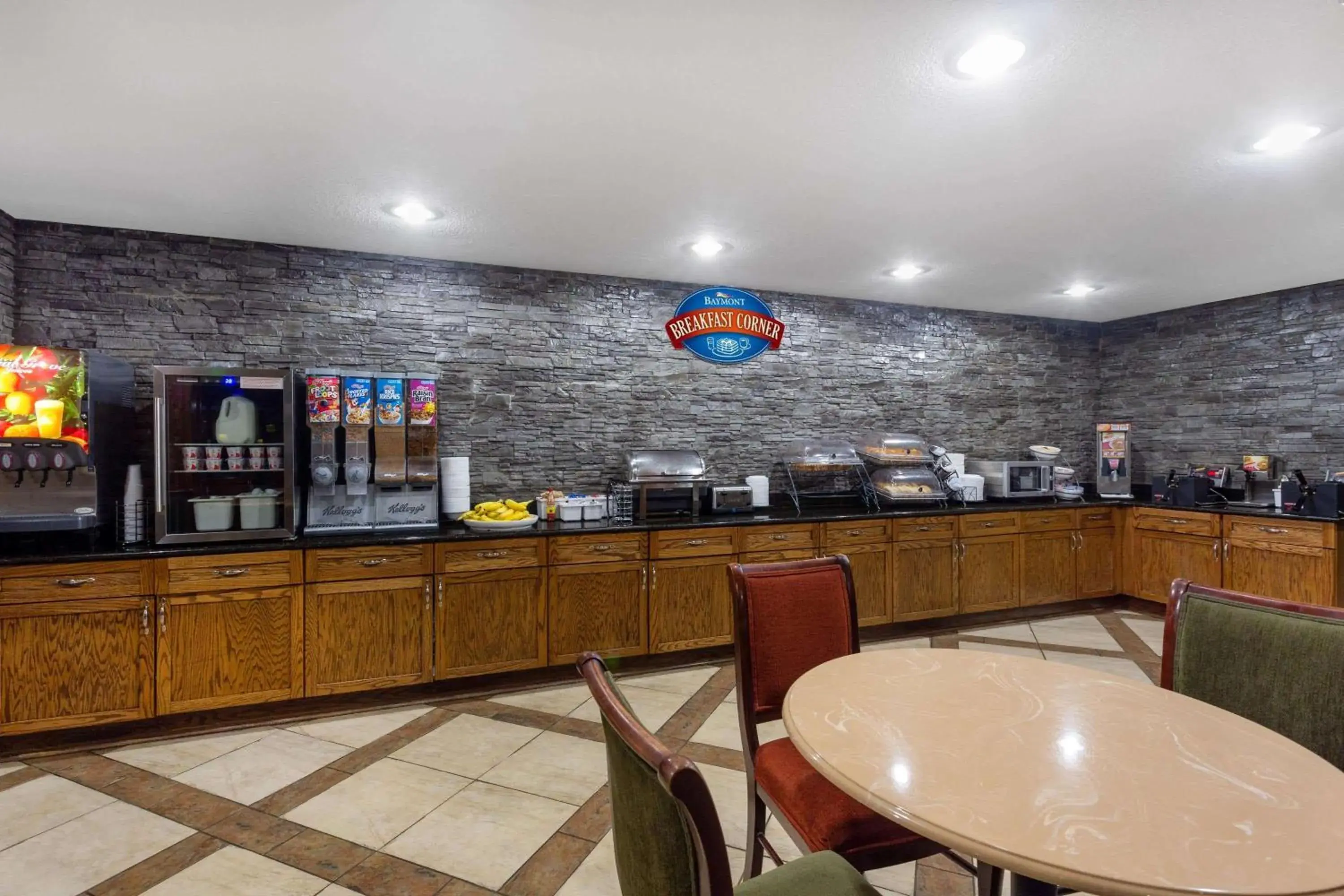 Restaurant/places to eat in Baymont by Wyndham Elkhart Restaurant/places to eat in Baymont by Wyndham Elkhart