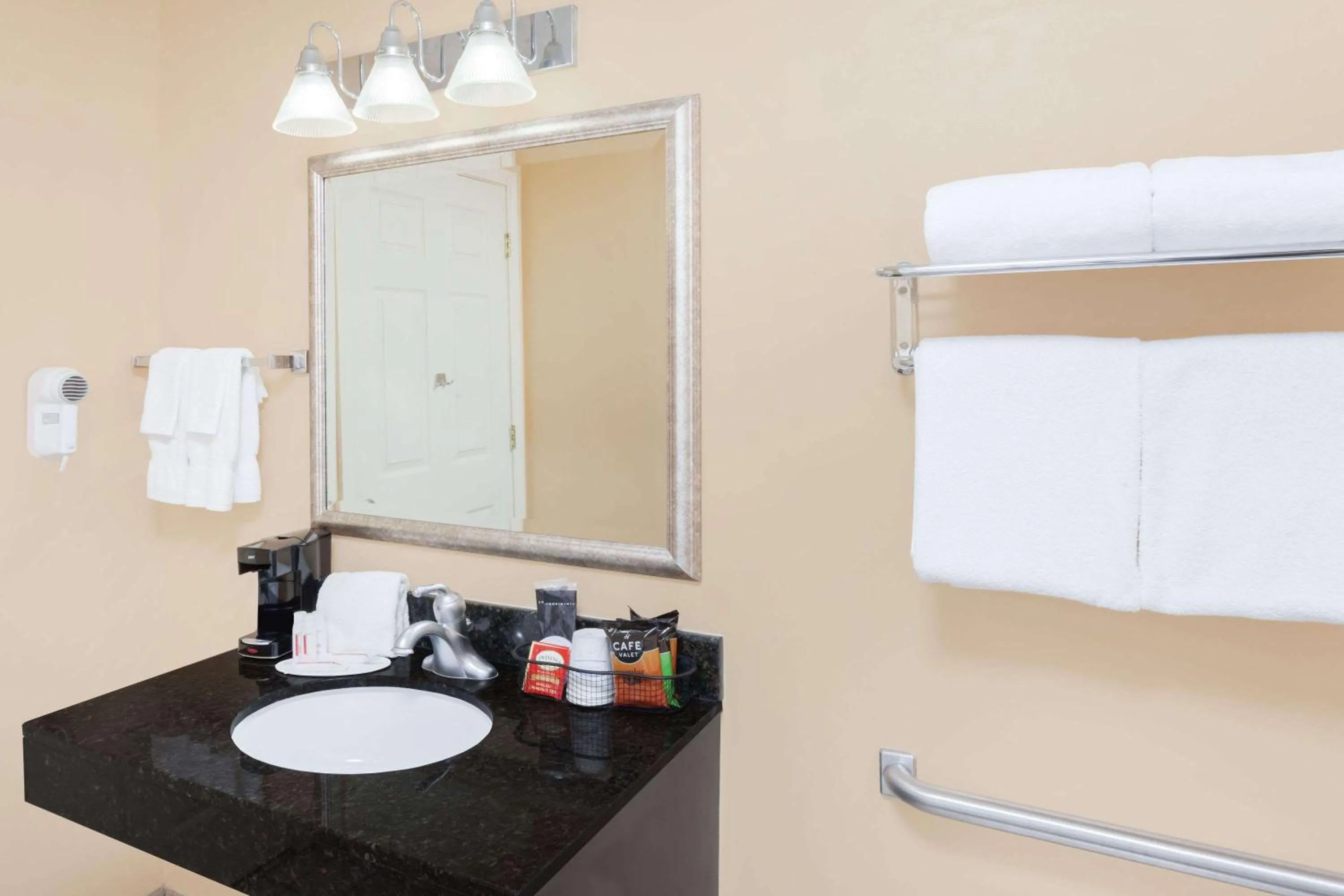 Bathroom in Baymont by Wyndham Elkhart