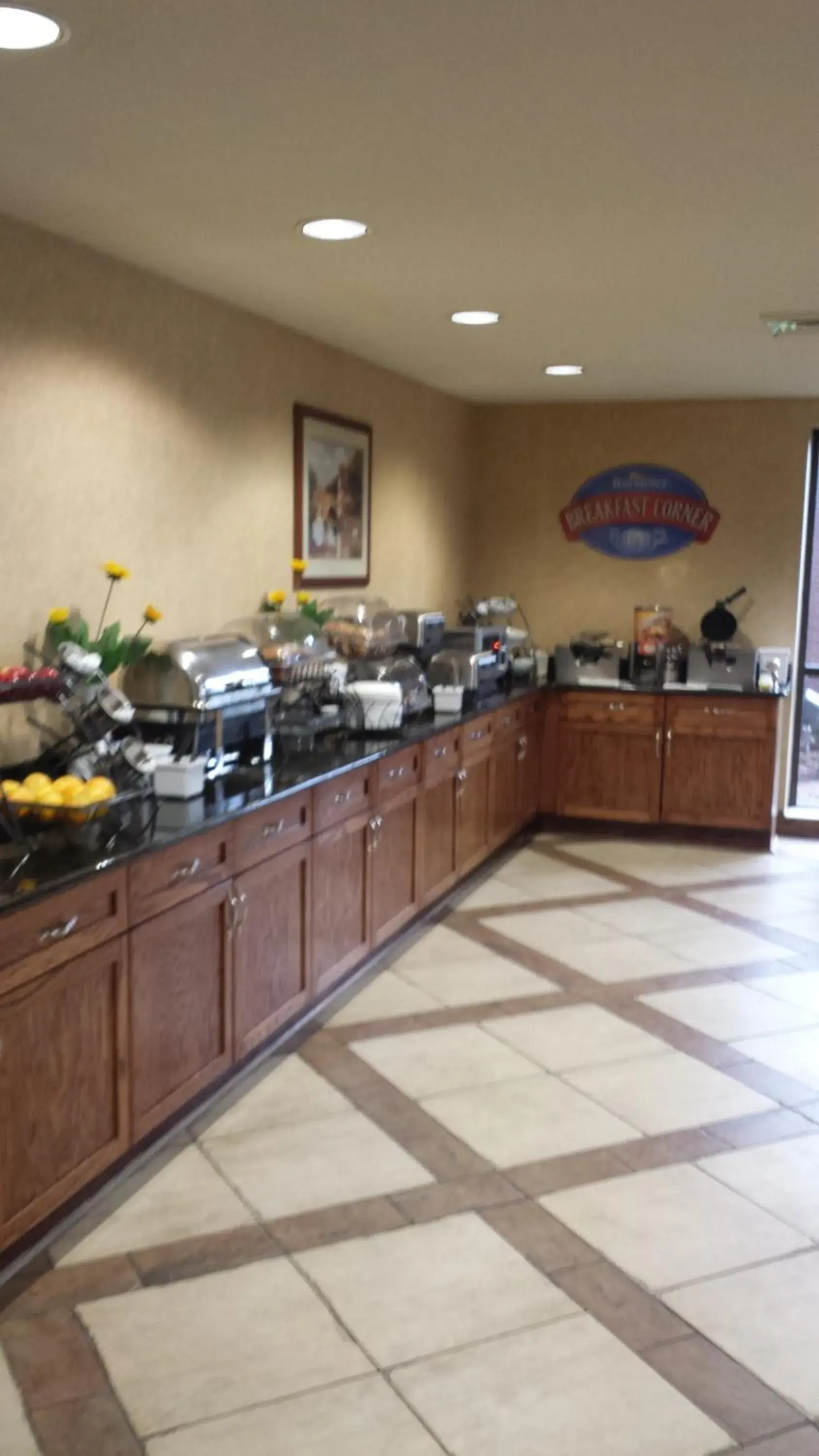 Restaurant/places to eat in Baymont by Wyndham Elkhart Restaurant/places to eat in Baymont by Wyndham Elkhart