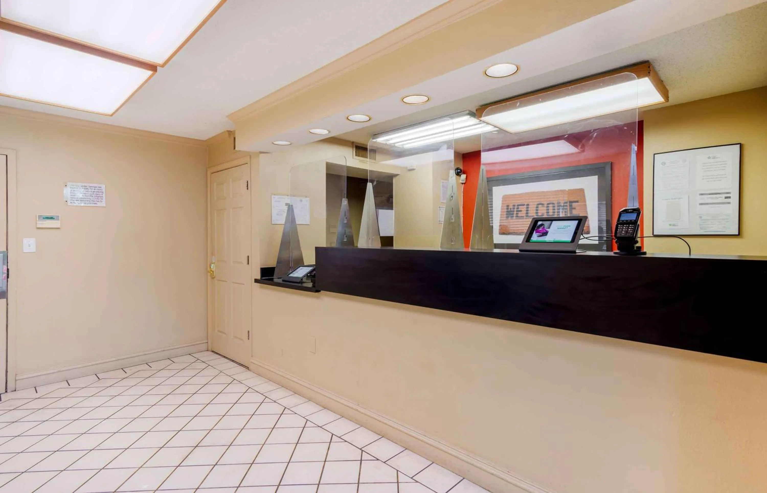 Lobby or reception in Extended Stay America Select Suites - Atlanta - Cumberland Mall