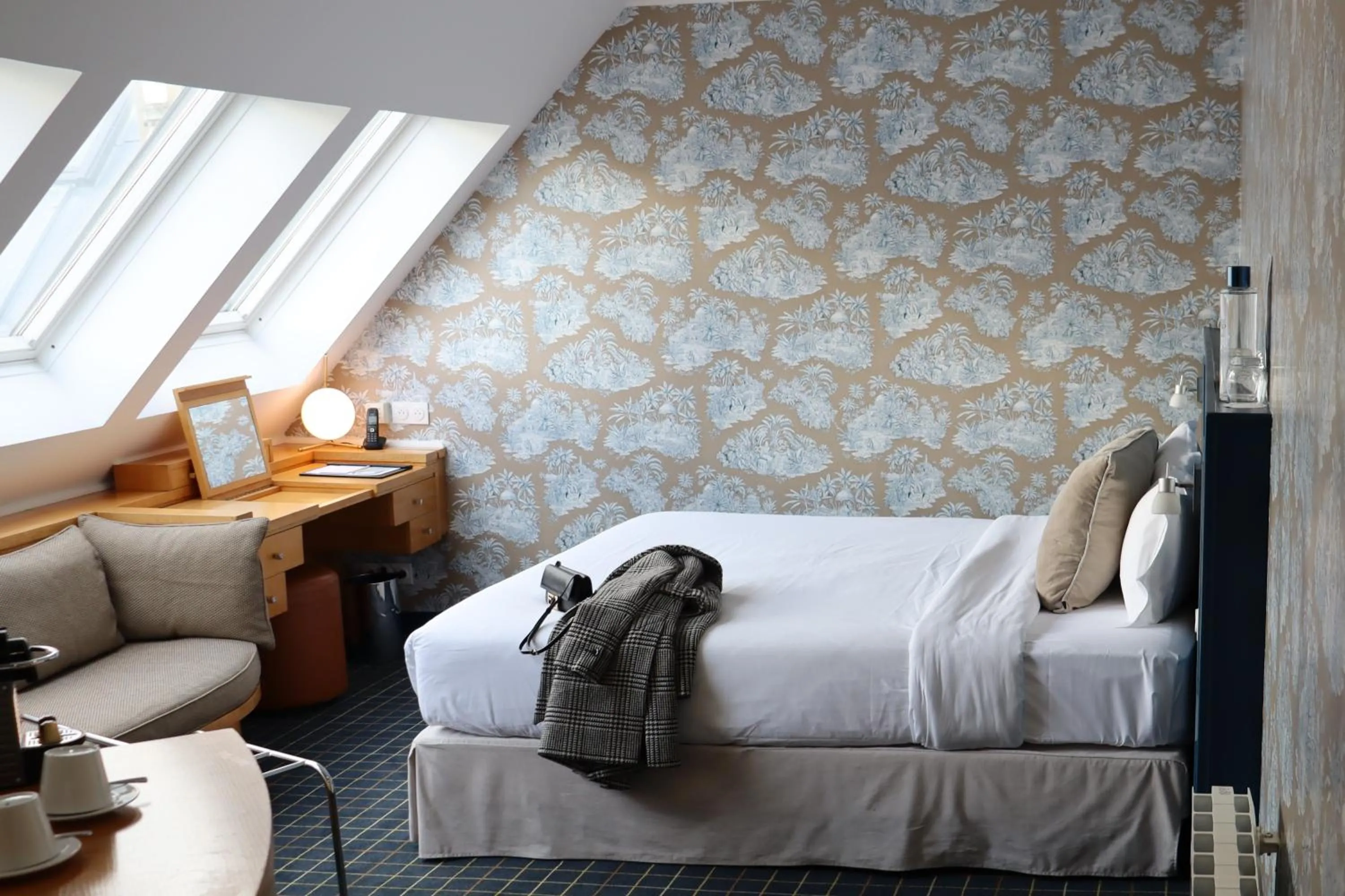 Bedroom, Bed in Le Pergolèse Paris Champs Elysées