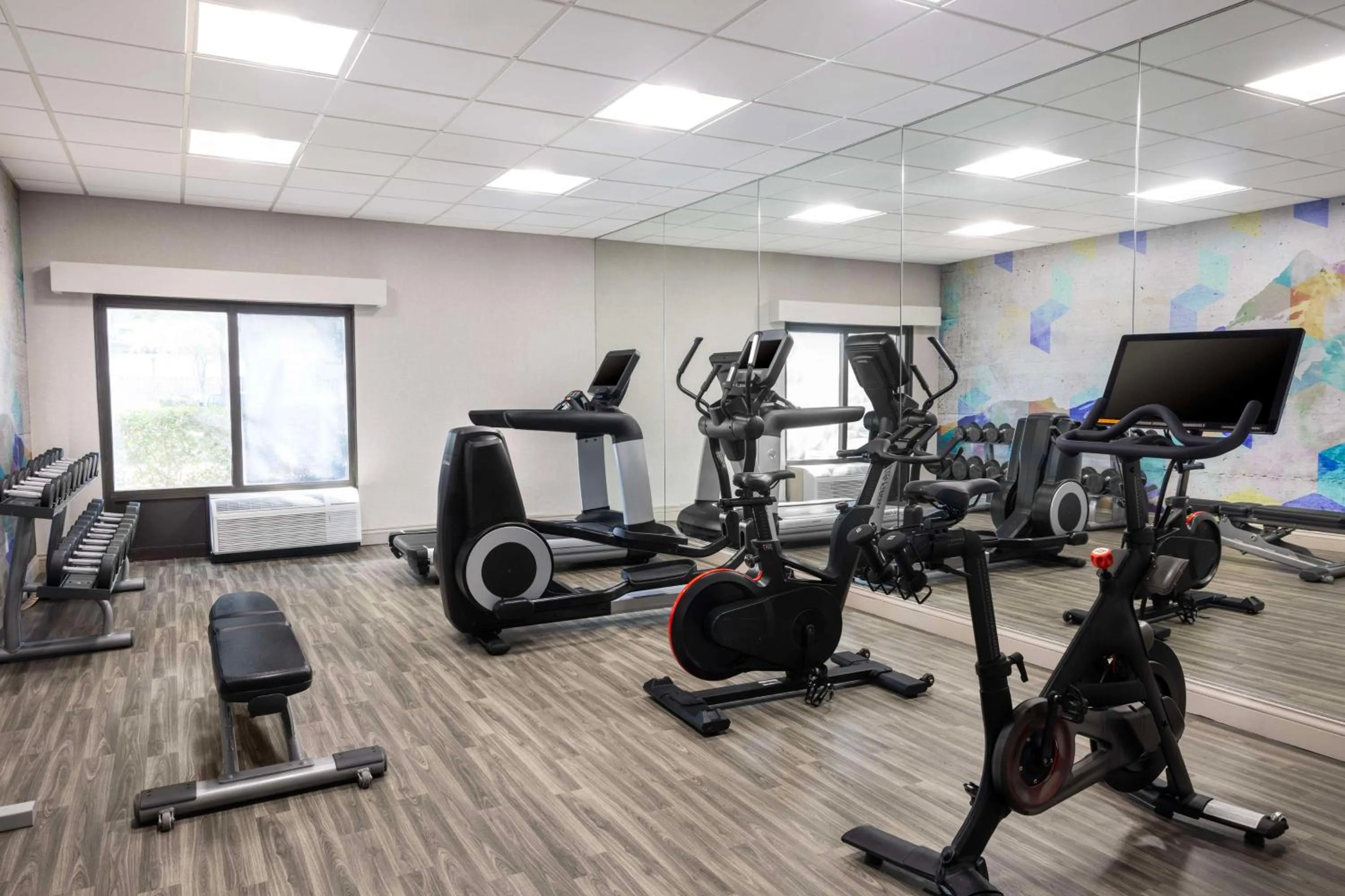 Fitness centre/facilities in Hyatt Place Dallas North by the Galleria