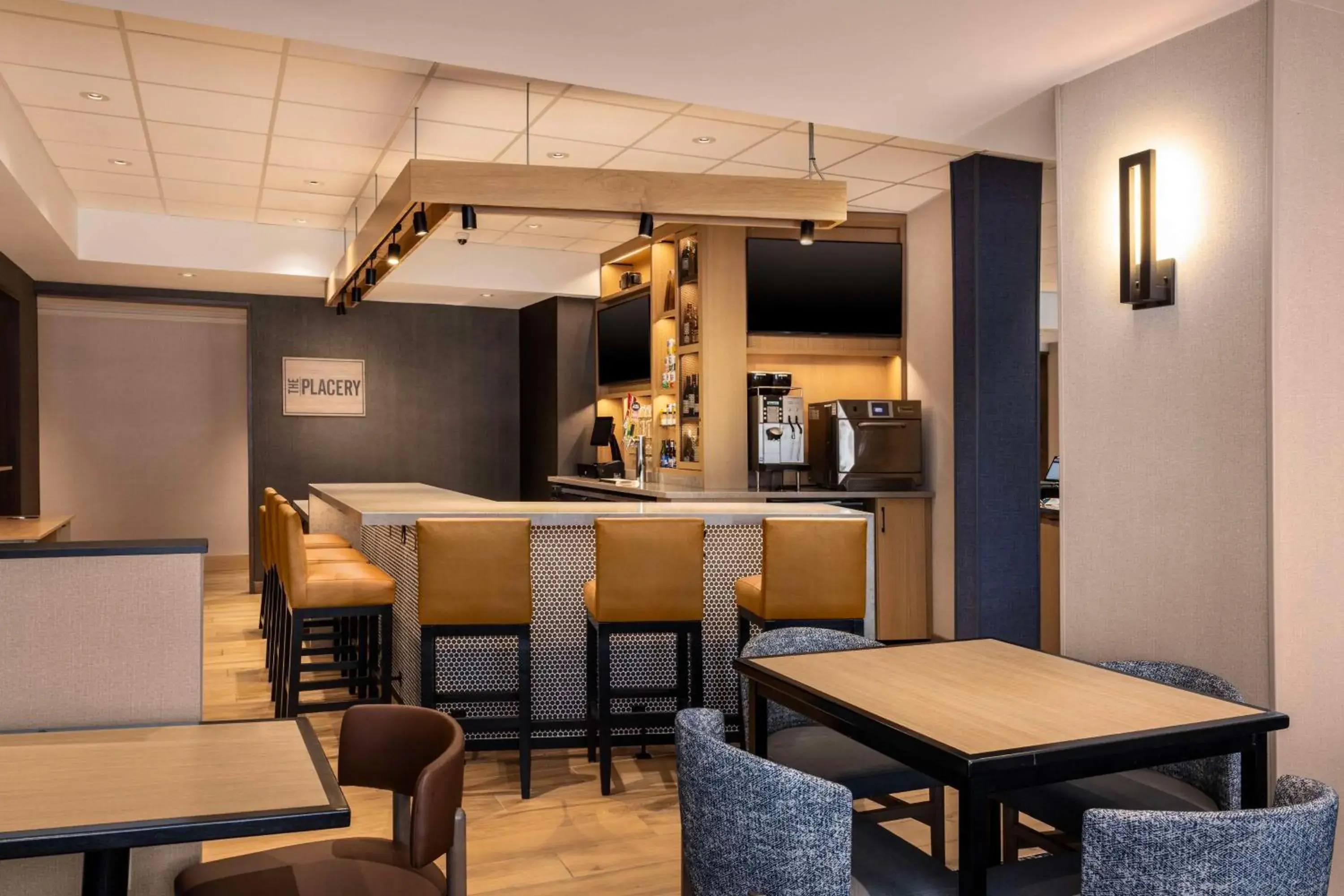 Restaurant/places to eat in Hyatt Place Columbus/Dublin Restaurant/places to eat in Hyatt Place Columbus/Dublin