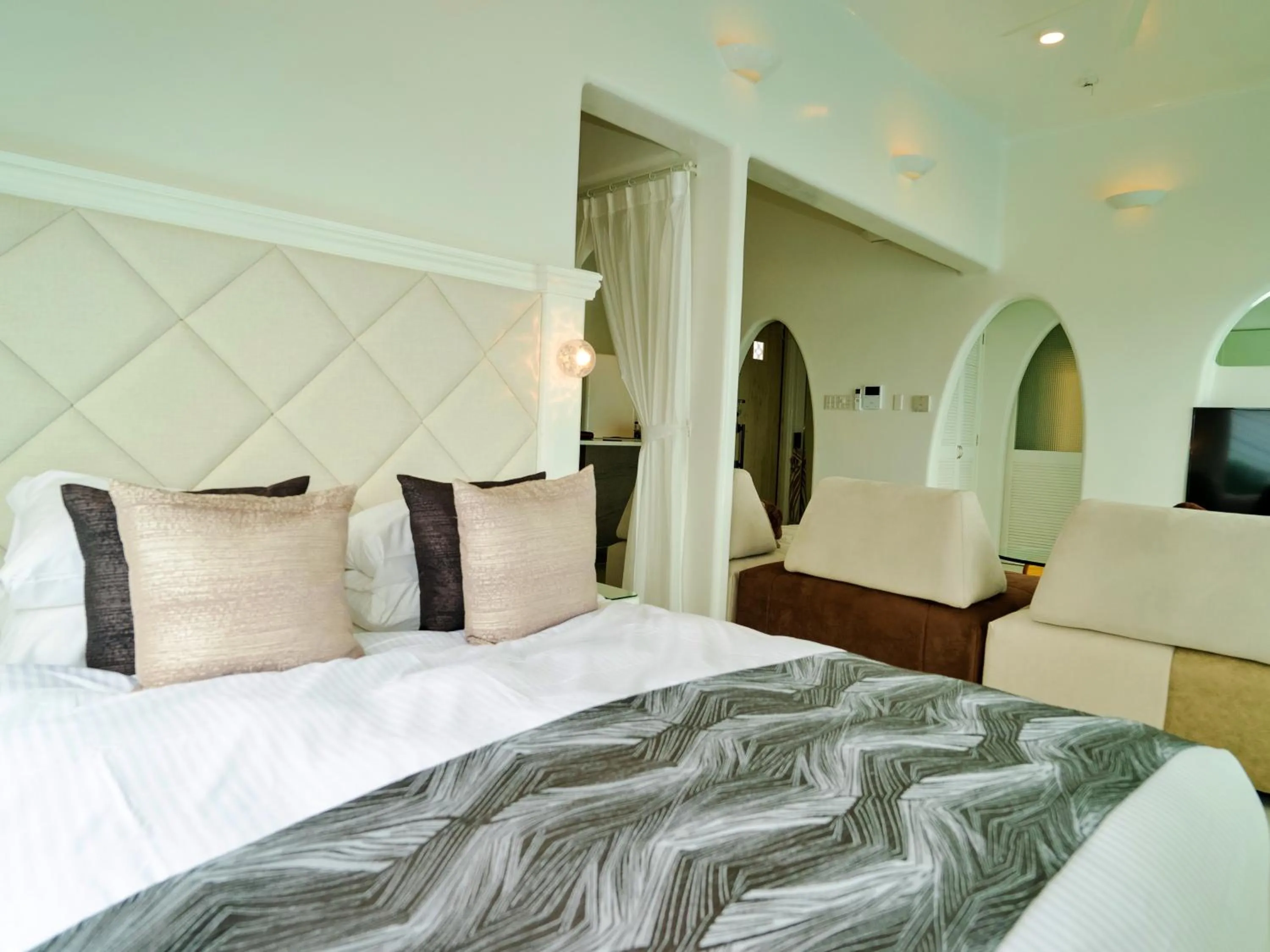 Bed in Yuki Suite Kourijima