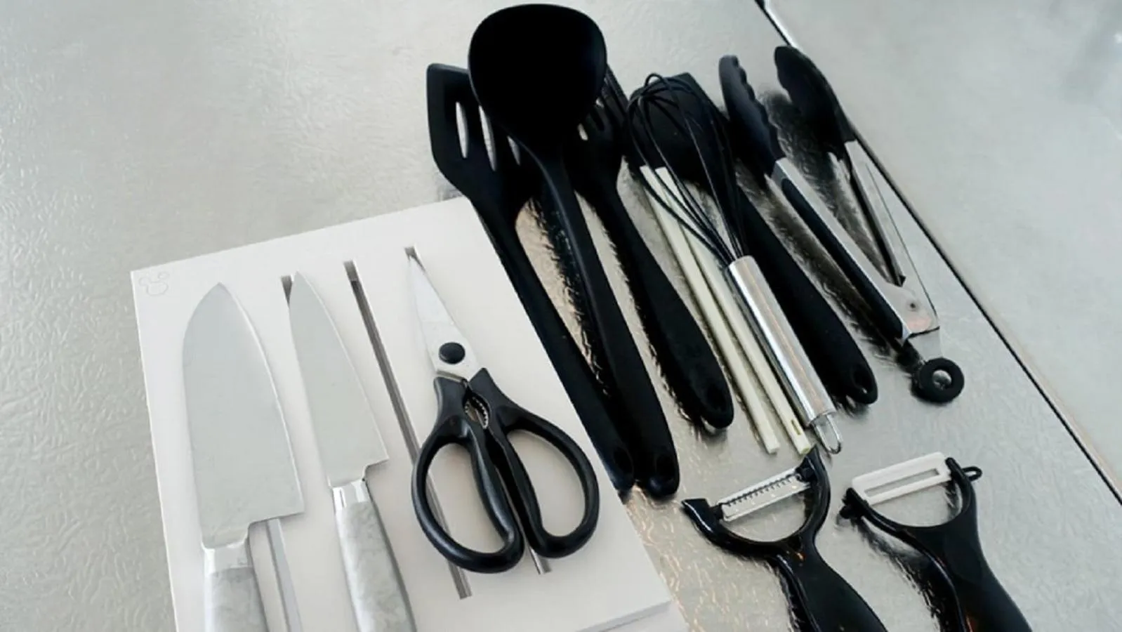 kitchen in Yuki Suite Kourijima