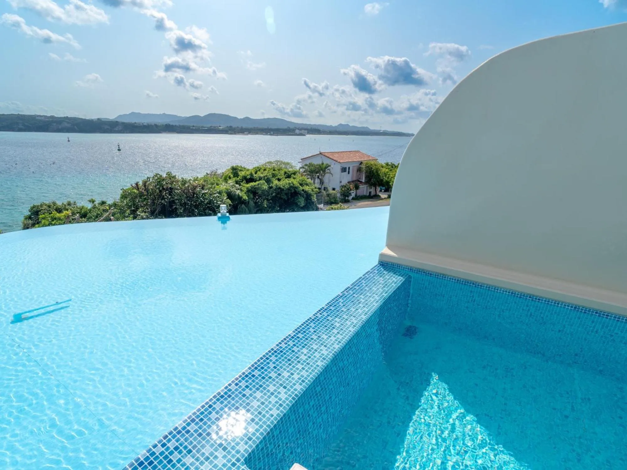 Pool view in Yuki Suite Kourijima