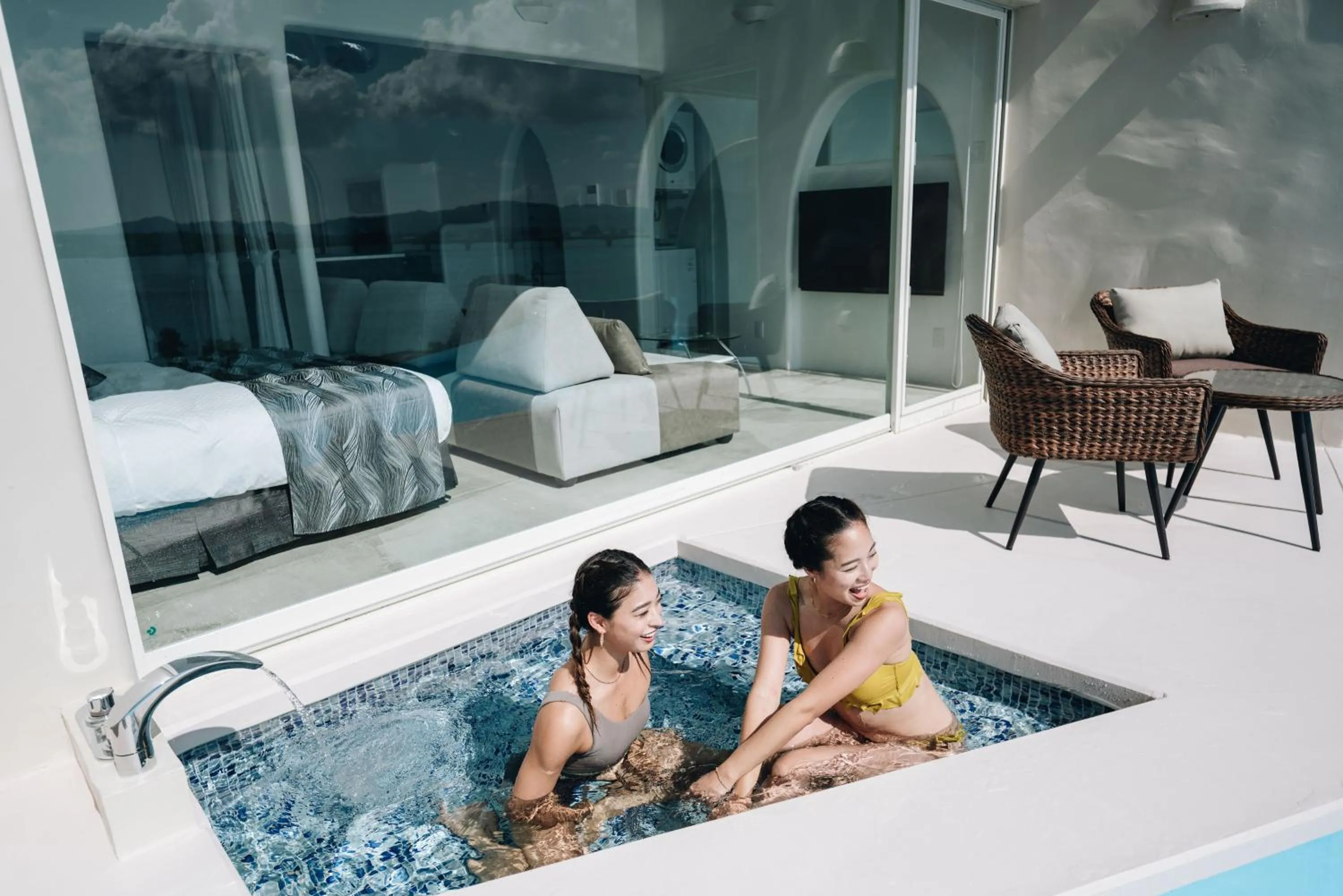 Open Air Bath in Yuki Suite Kourijima