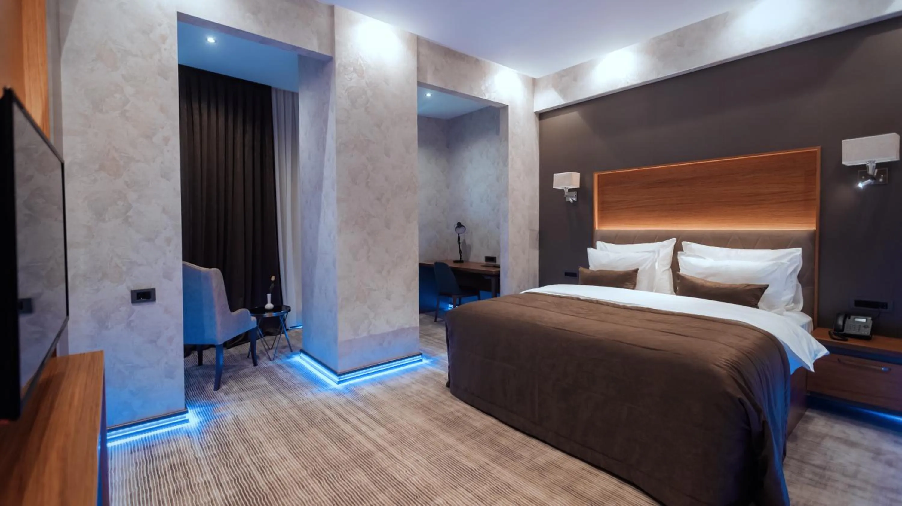 Bed in Midtown Hotel Baku