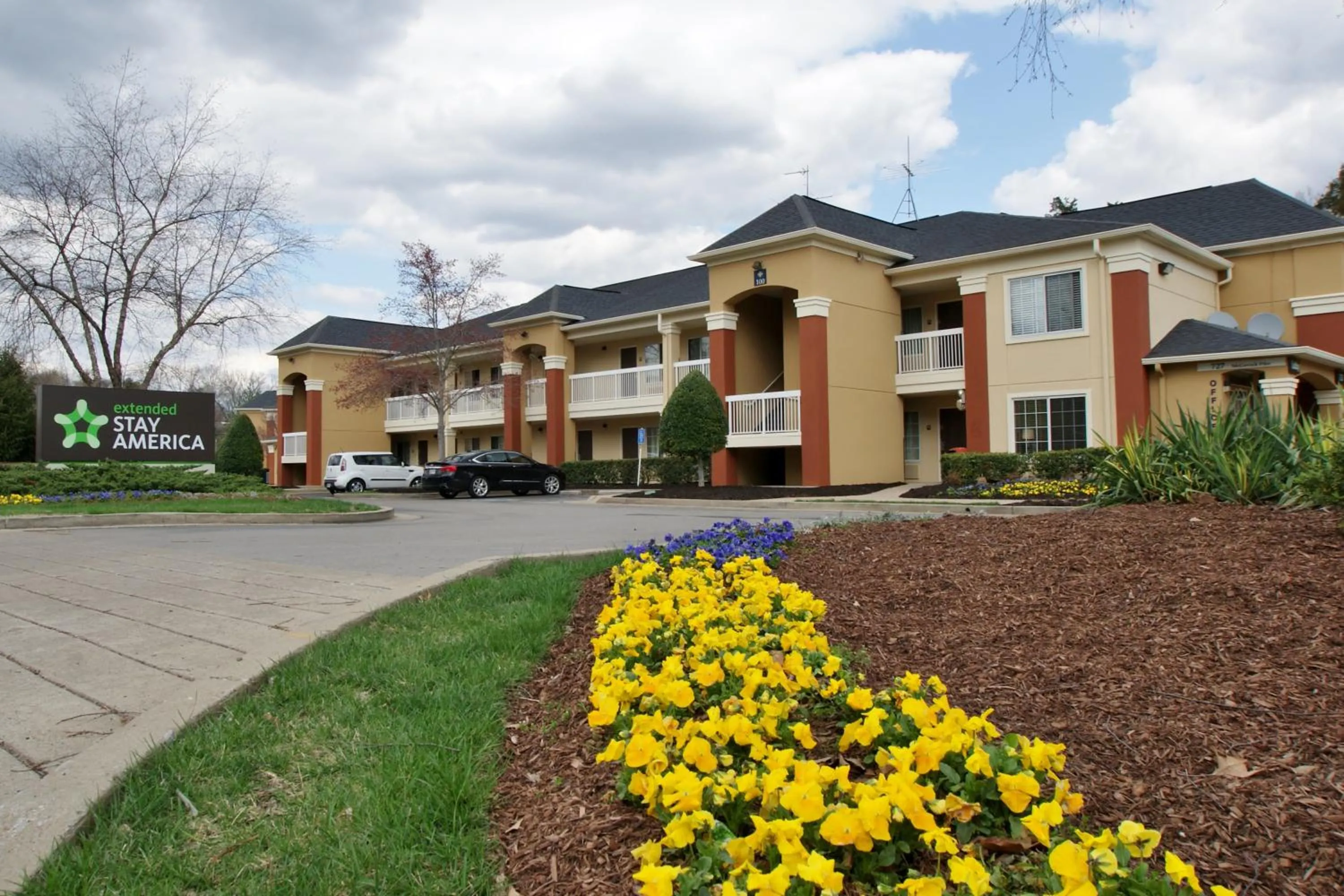 Property building in Extended Stay America Suites - Nashville - Airport - Music City