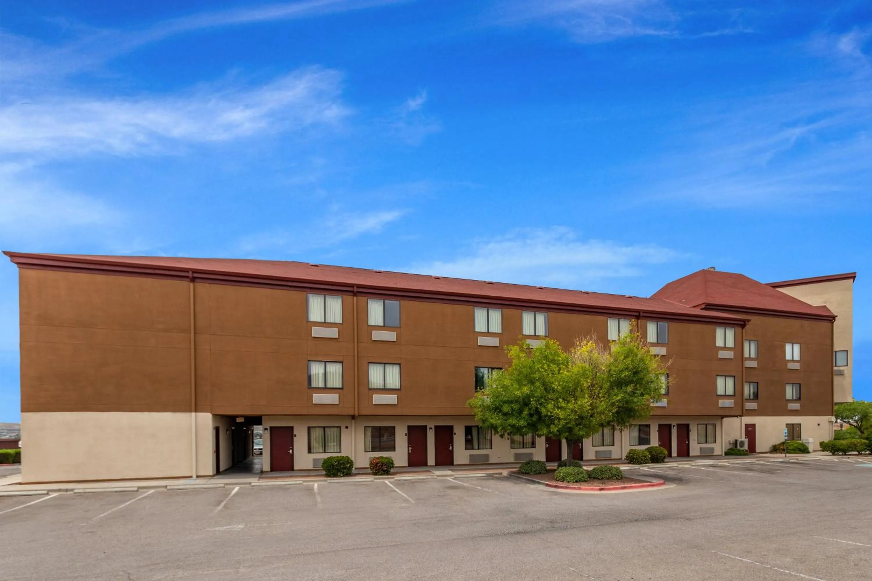 Property building in Red Roof Inn El Paso West