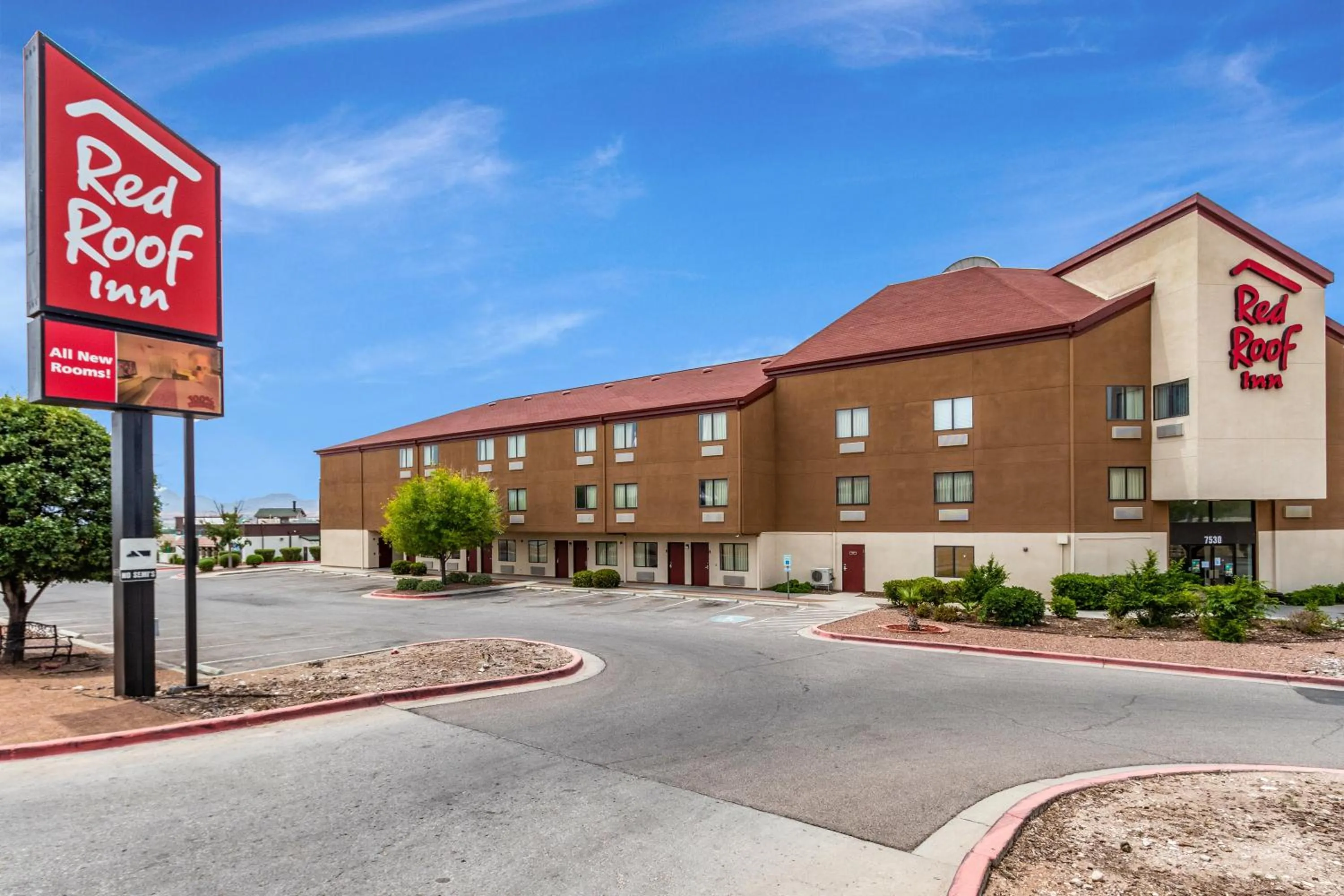 Property building in Red Roof Inn El Paso West