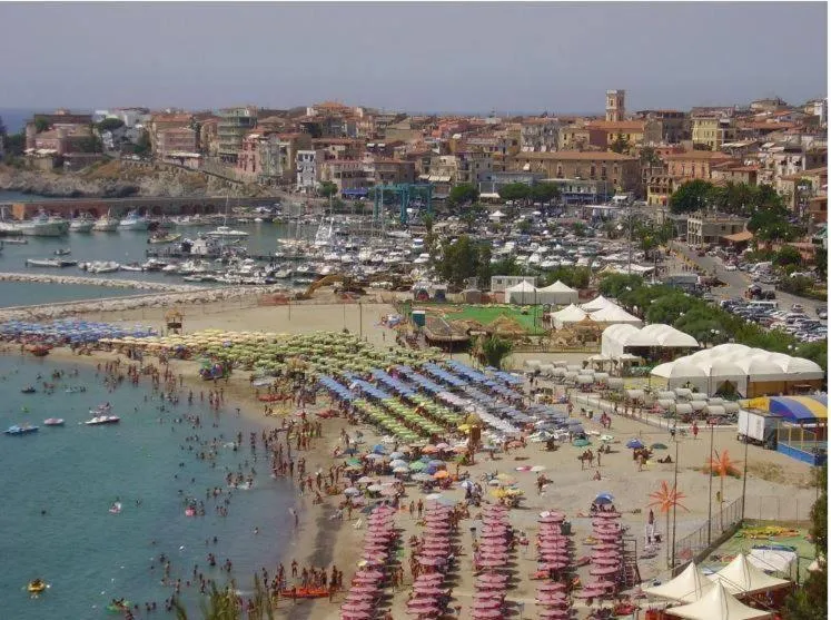 Beach in Residence Eden