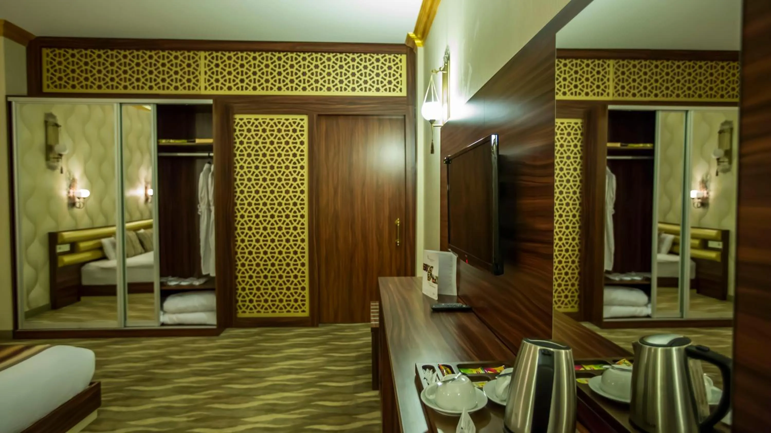 Bed in Sarot Termal Park Resort & Spa - Halal Hotel