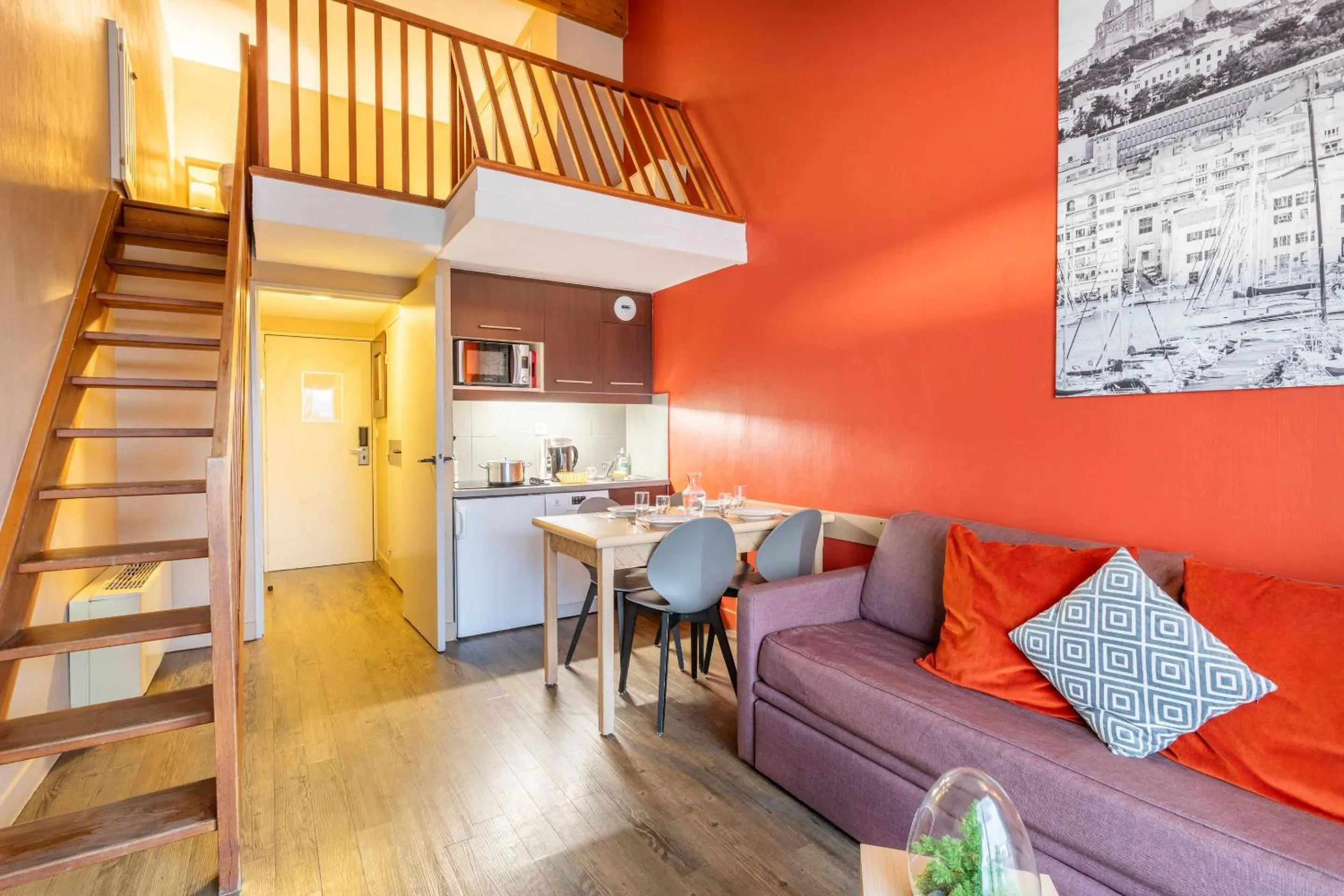 Bedroom in Comfort Aparthotel Marseille Prado