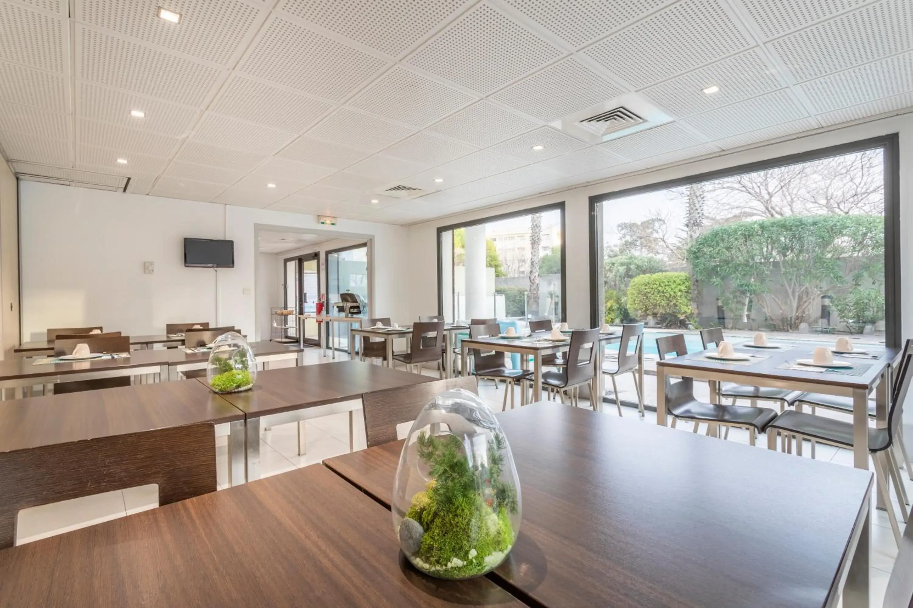 Breakfast in Comfort Aparthotel Marseille Prado Breakfast in Comfort Aparthotel Marseille Prado