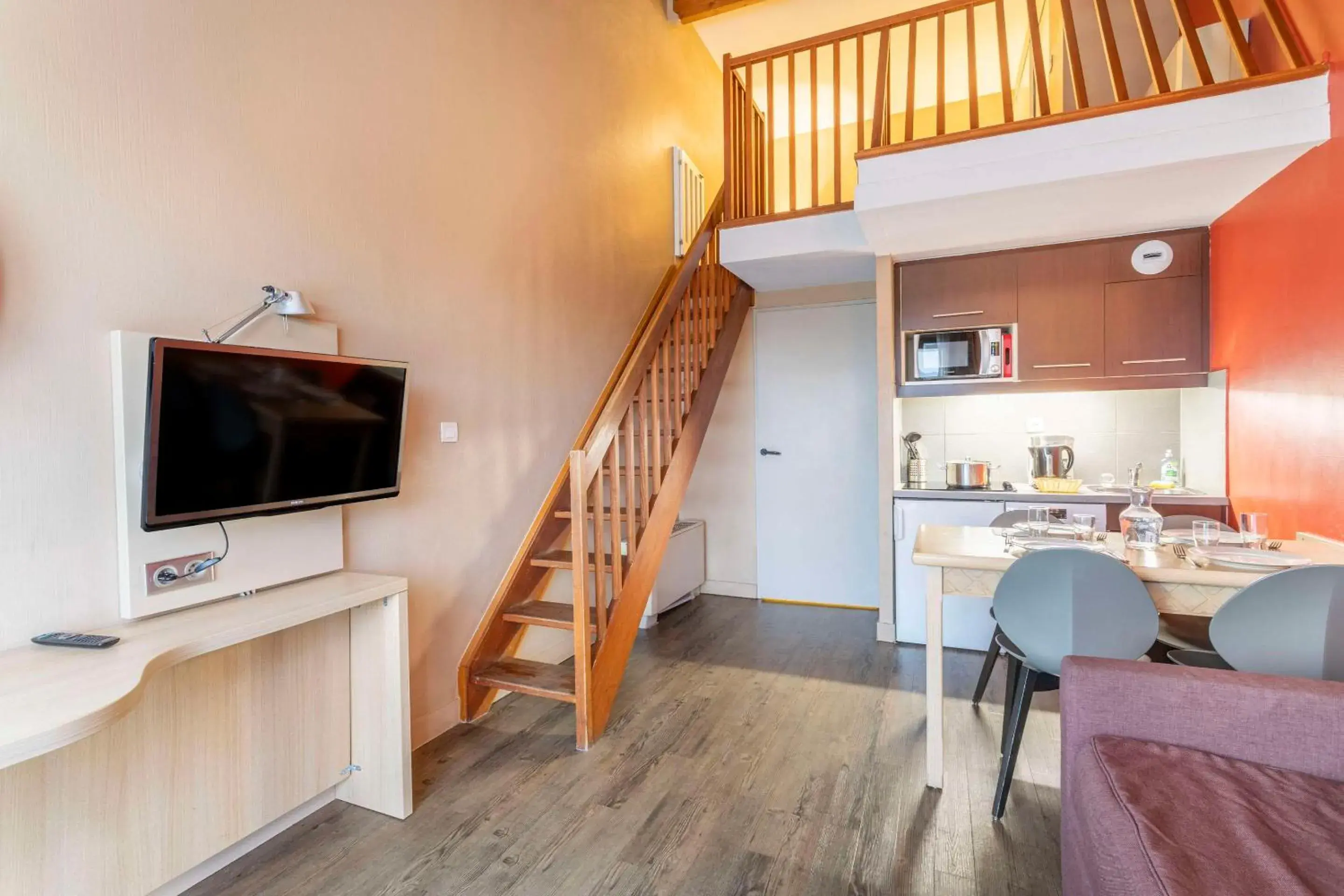 Bedroom in Comfort Aparthotel Marseille Prado Bedroom in Comfort Aparthotel Marseille Prado