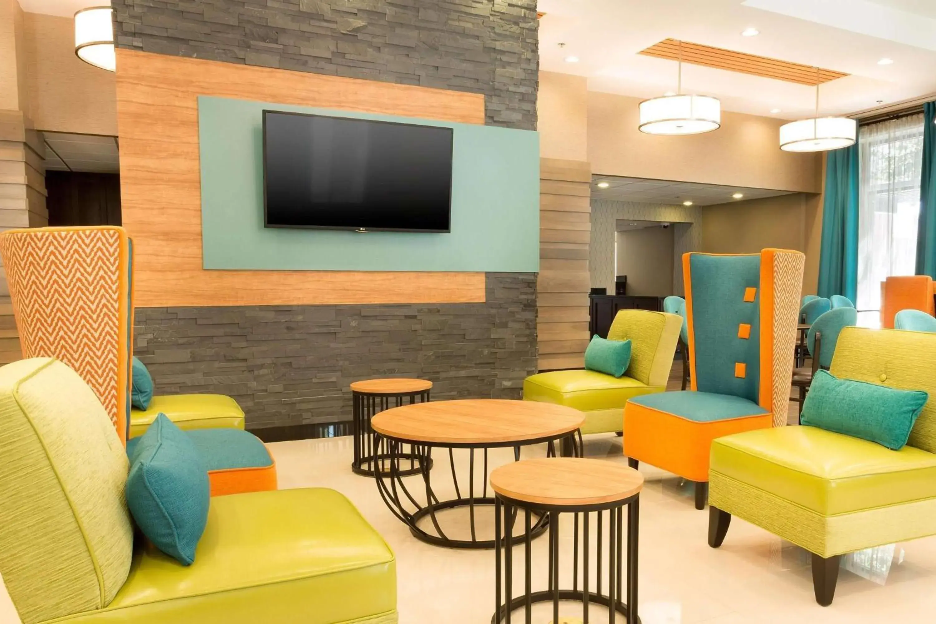 Lobby or reception in Heritage Inn & Suites San Antonio Airport, Trademark Wyndham Lobby or reception in Heritage Inn & Suites San Antonio Airport, Trademark Wyndham