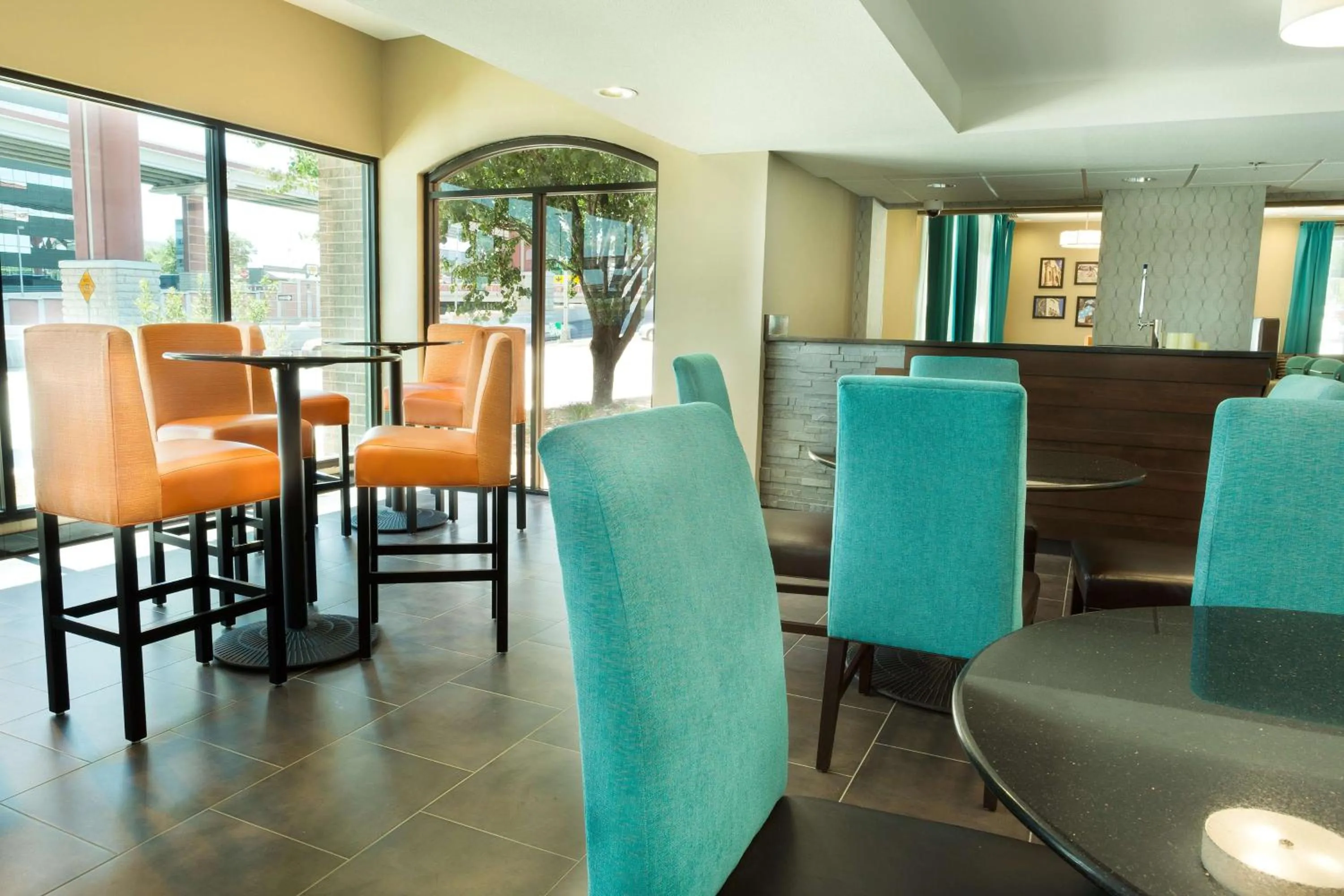 Restaurant/places to eat in Pear Tree Inn San Antonio Airport