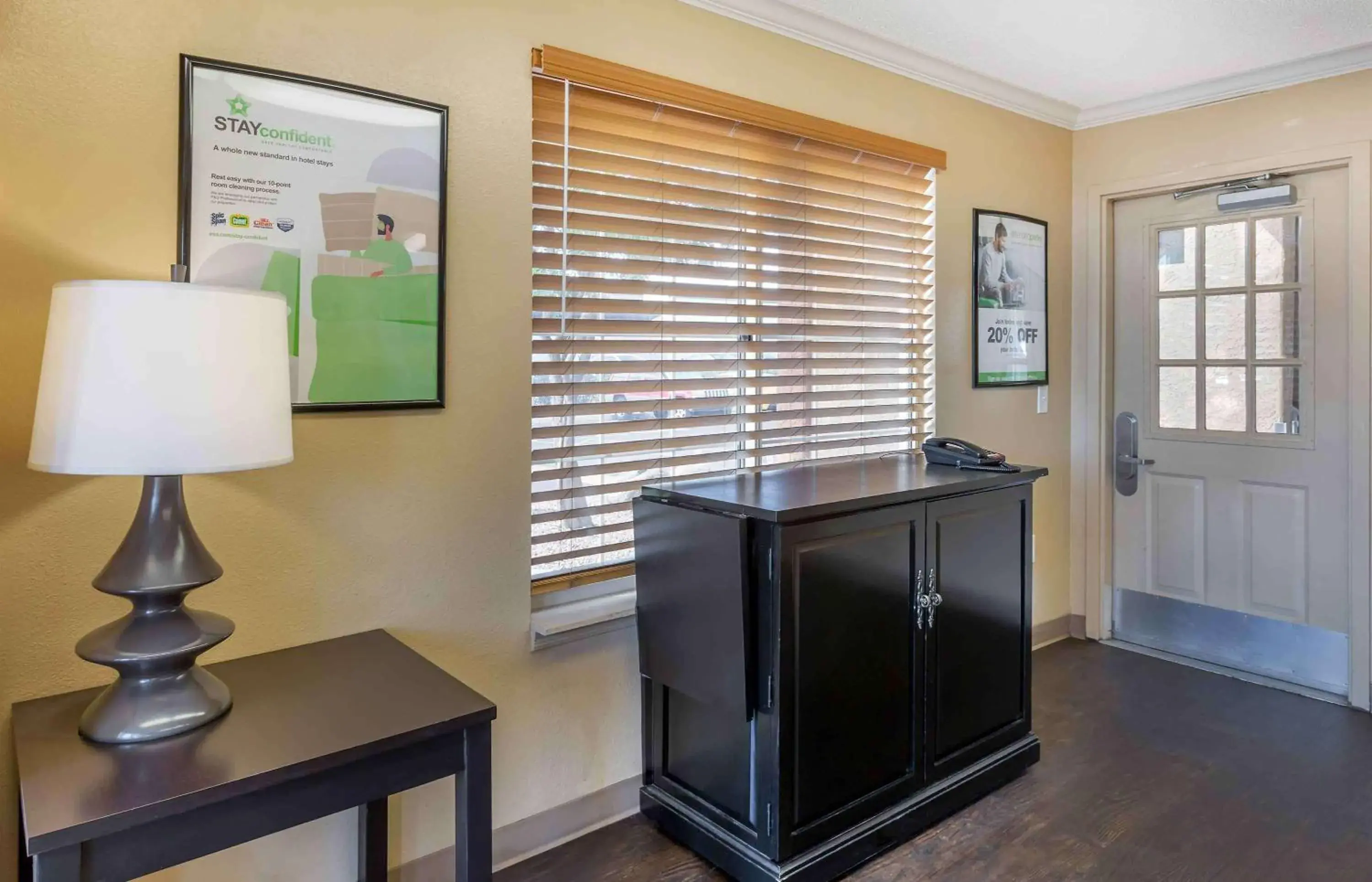 Lobby or reception in Extended Stay America Select Suites - Phoenix - Mesa - West Lobby or reception in Extended Stay America Select Suites - Phoenix - Mesa - West