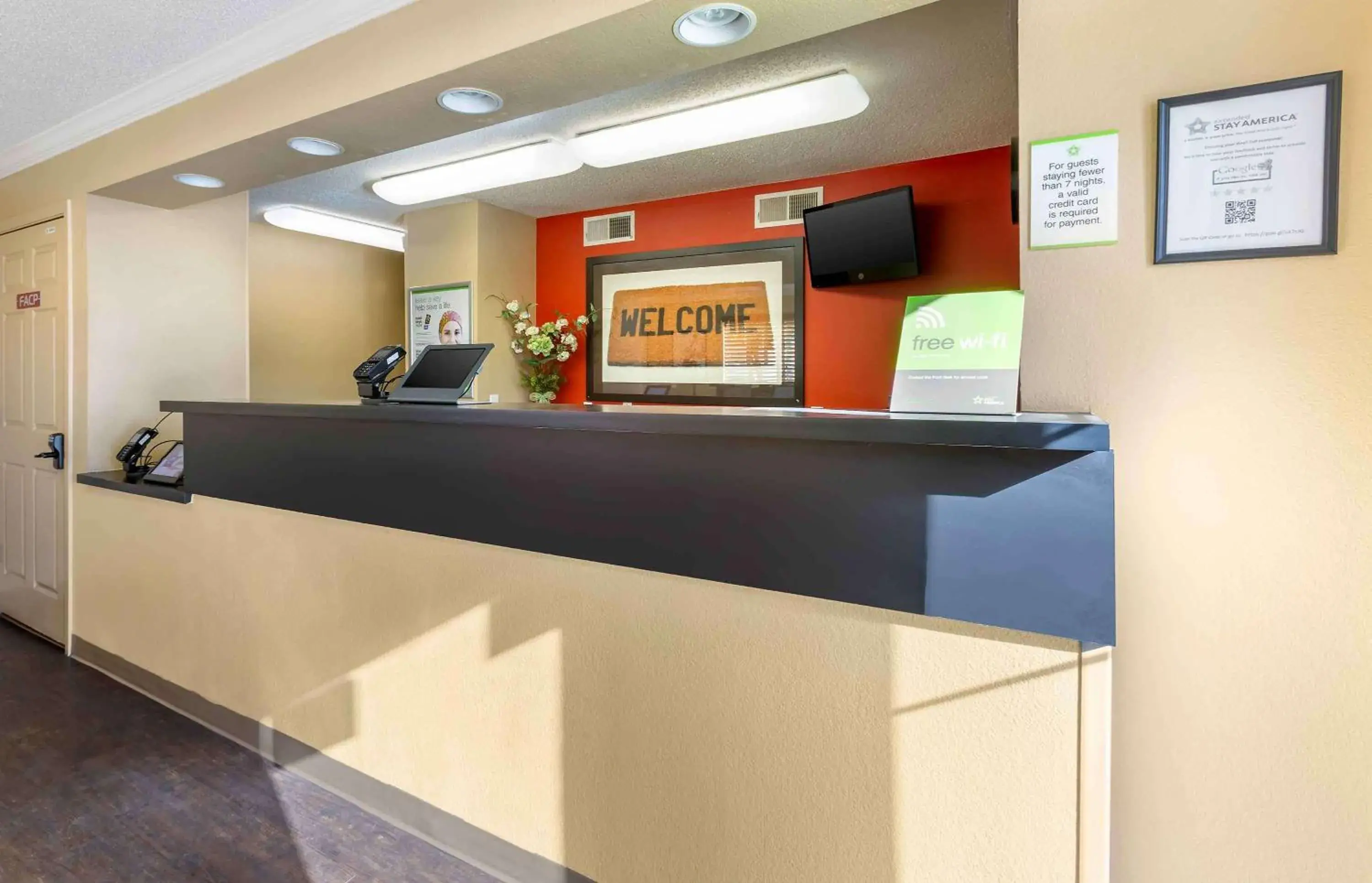 Lobby or reception in Extended Stay America Select Suites - Phoenix - Mesa - West Lobby or reception in Extended Stay America Select Suites - Phoenix - Mesa - West
