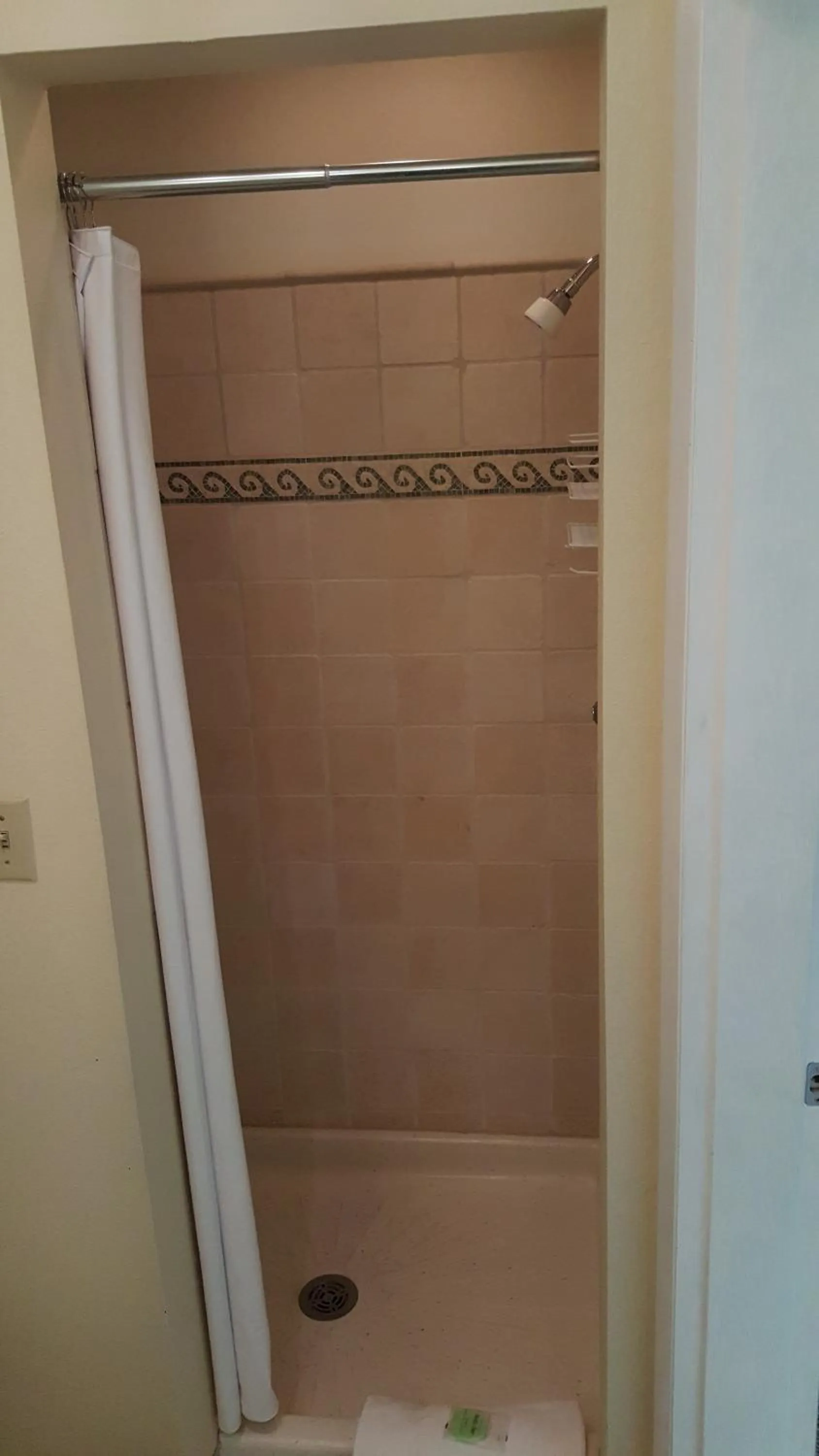 Bathroom in The Breakers Long Beach