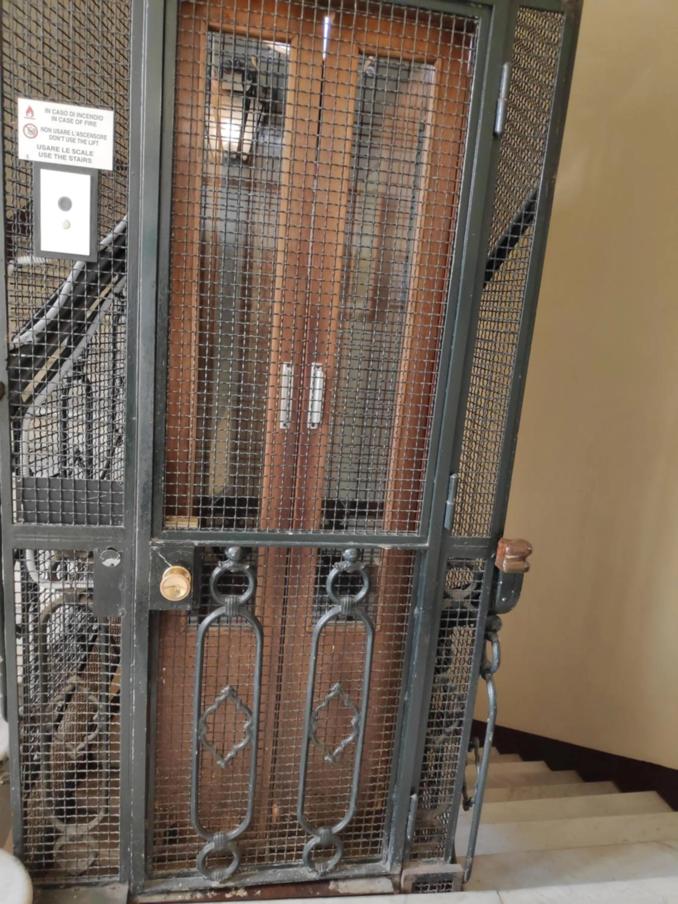 elevator in Roma Five Suites