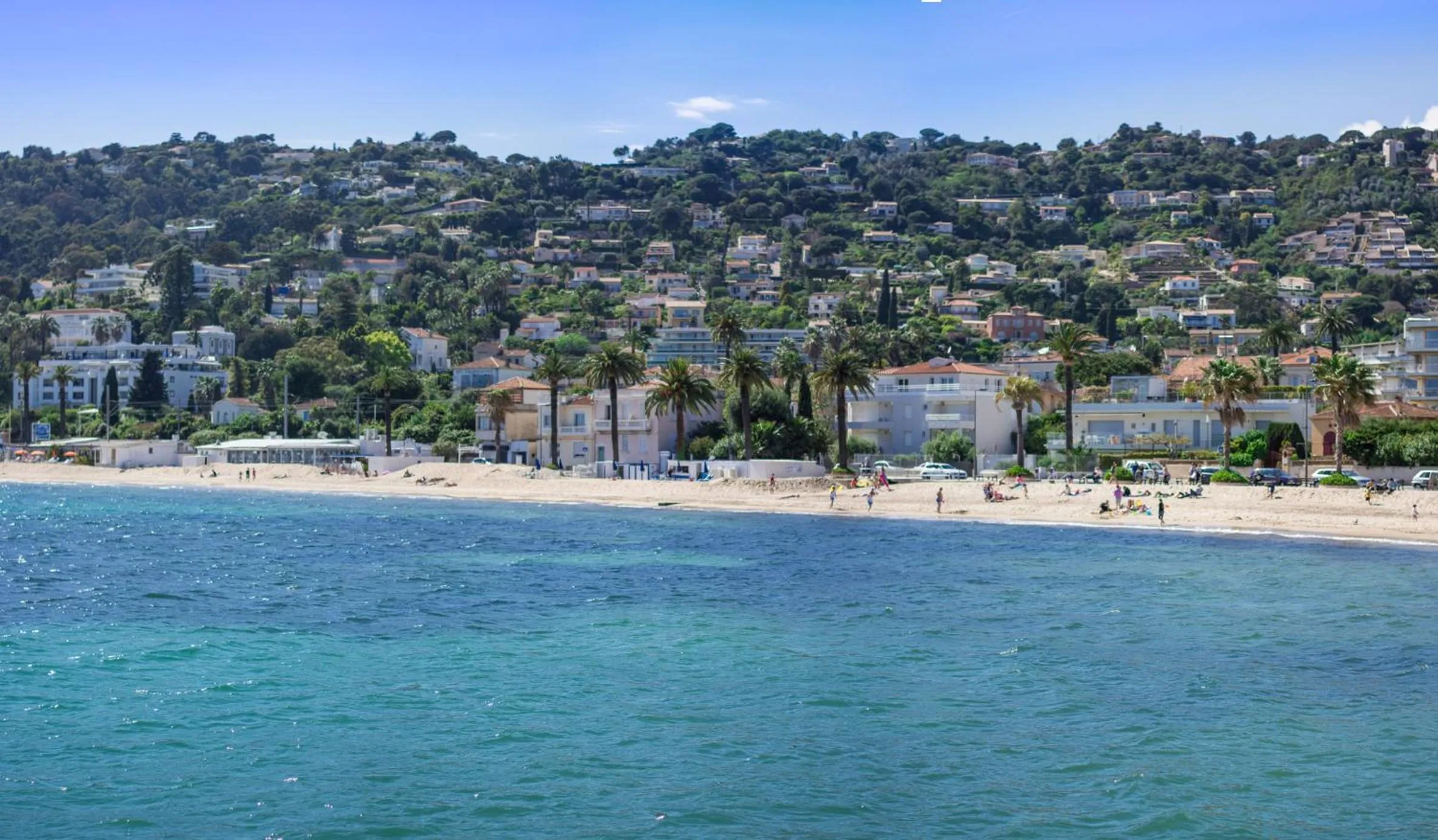 Beach in Hôtel Restaurant de la Mer