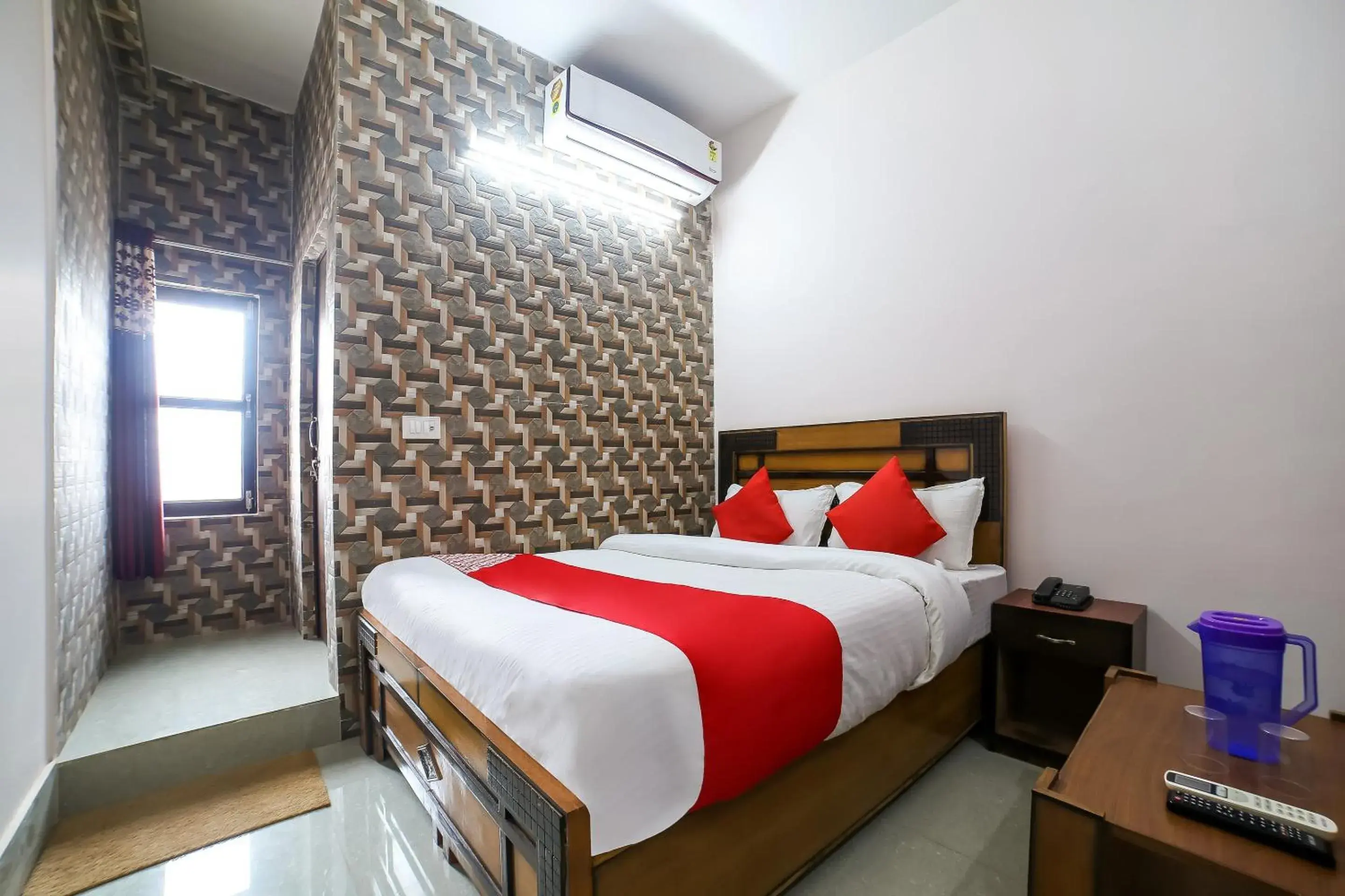Standard Double Room - single occupancy in Hotel O Kalindi Standard Double Room - single occupancy in Hotel O Kalindi