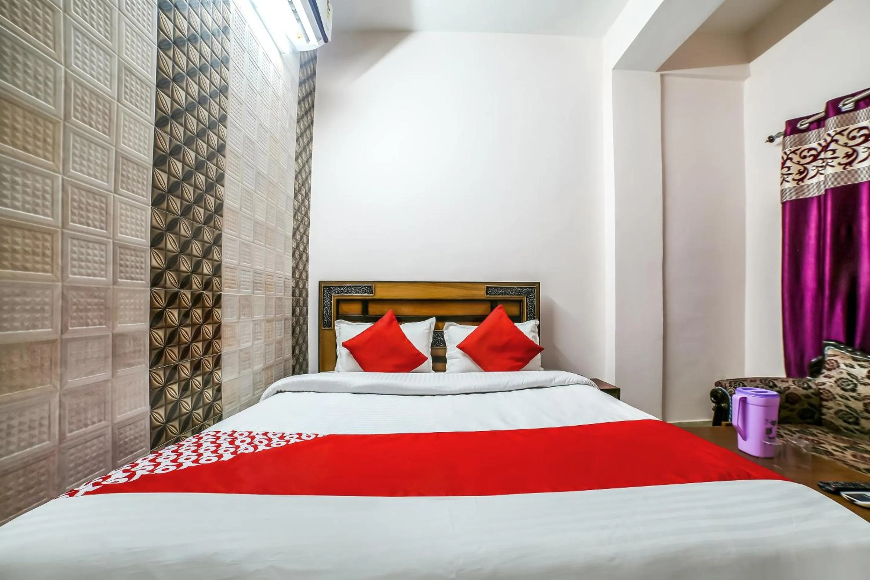 Bedroom, Bed in Hotel O Kalindi