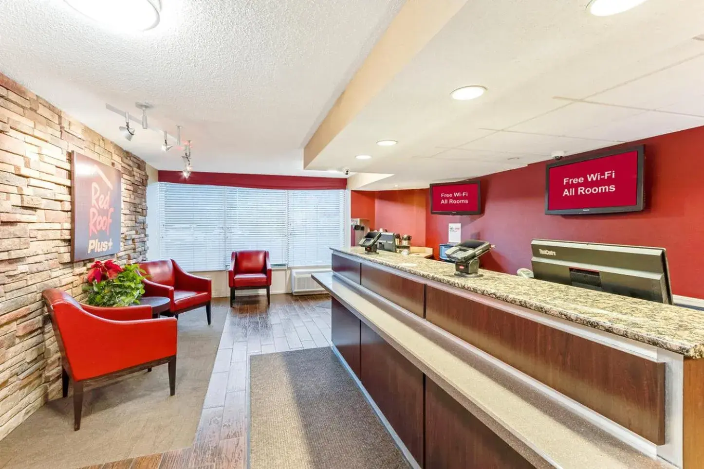 Lobby or reception in Red Roof Inn PLUS+ Mt Pleasant - Patriots Point Lobby or reception in Red Roof Inn PLUS+ Mt Pleasant - Patriots Point