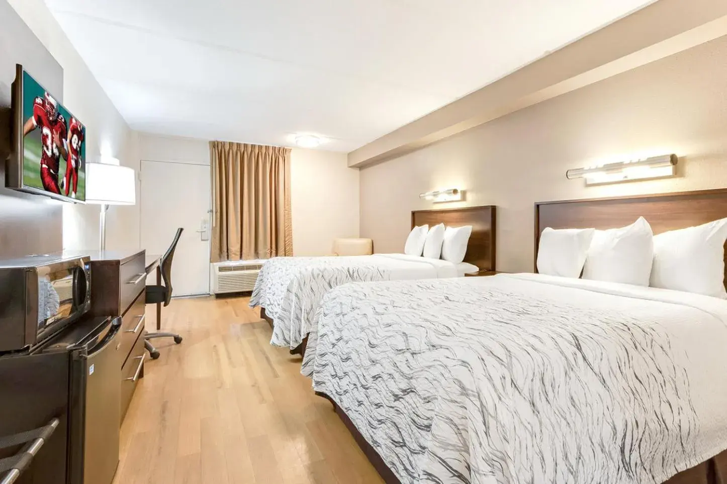 Photo of the whole room, Bed in Red Roof Inn PLUS+ Mt Pleasant - Patriots Point Photo of the whole room, Bed in Red Roof Inn PLUS+ Mt Pleasant - Patriots Point