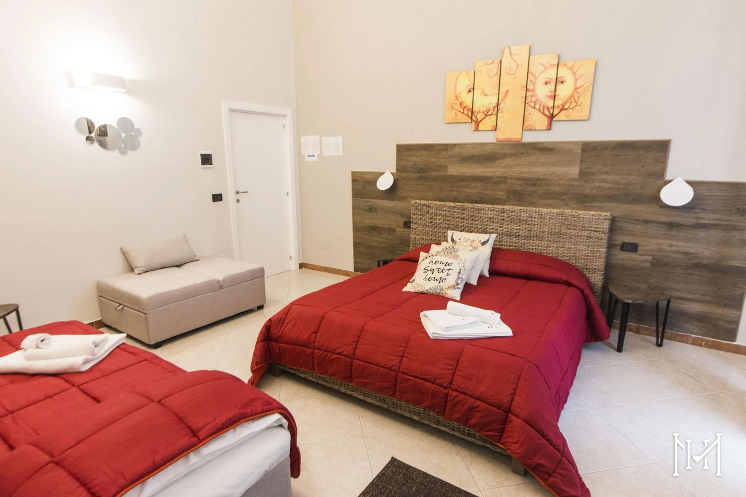 Photo of the whole room, Bed in Mulberry House