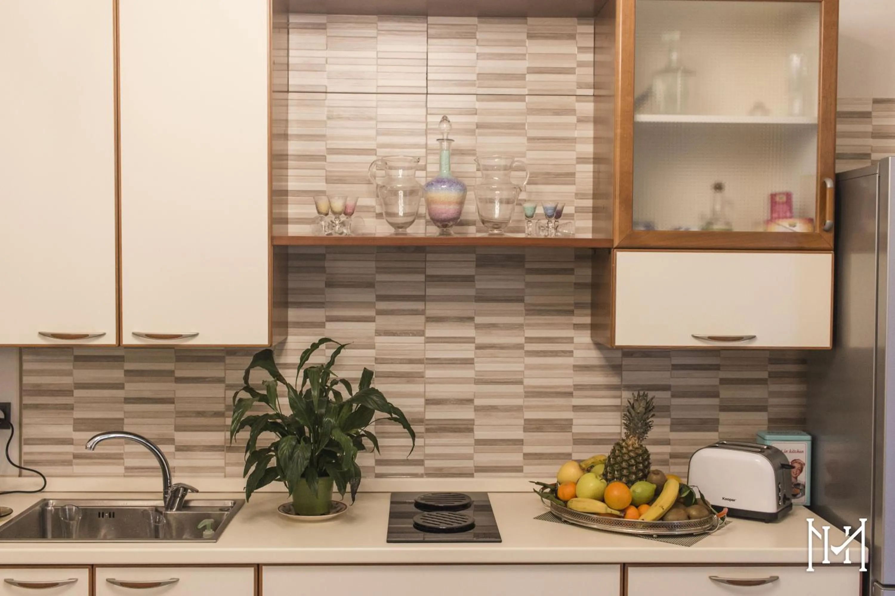 Kitchen or kitchenette in Mulberry House