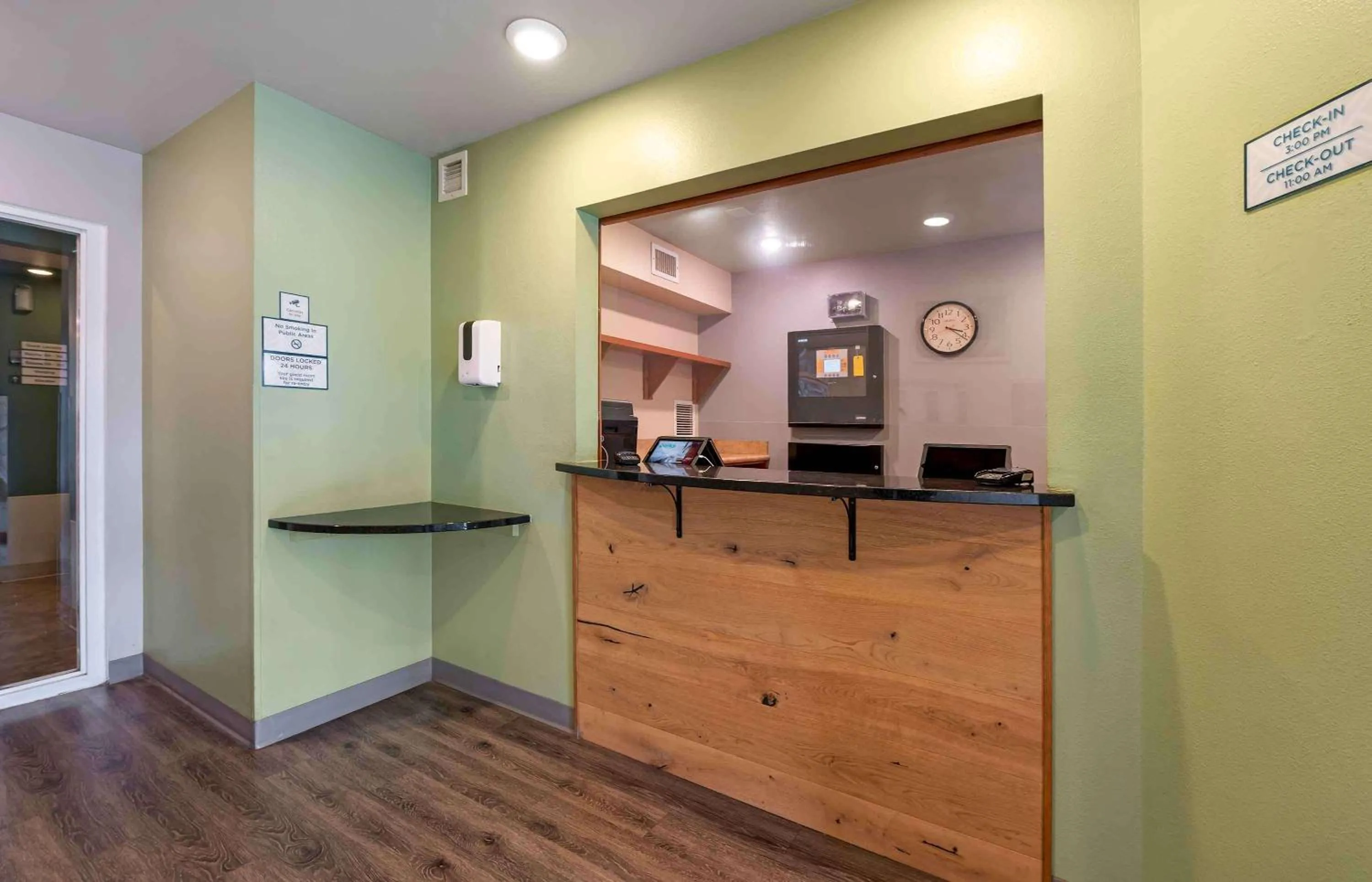 Lobby or reception in Extended Stay America Select Suites - Cincinnati - Florence - Airport