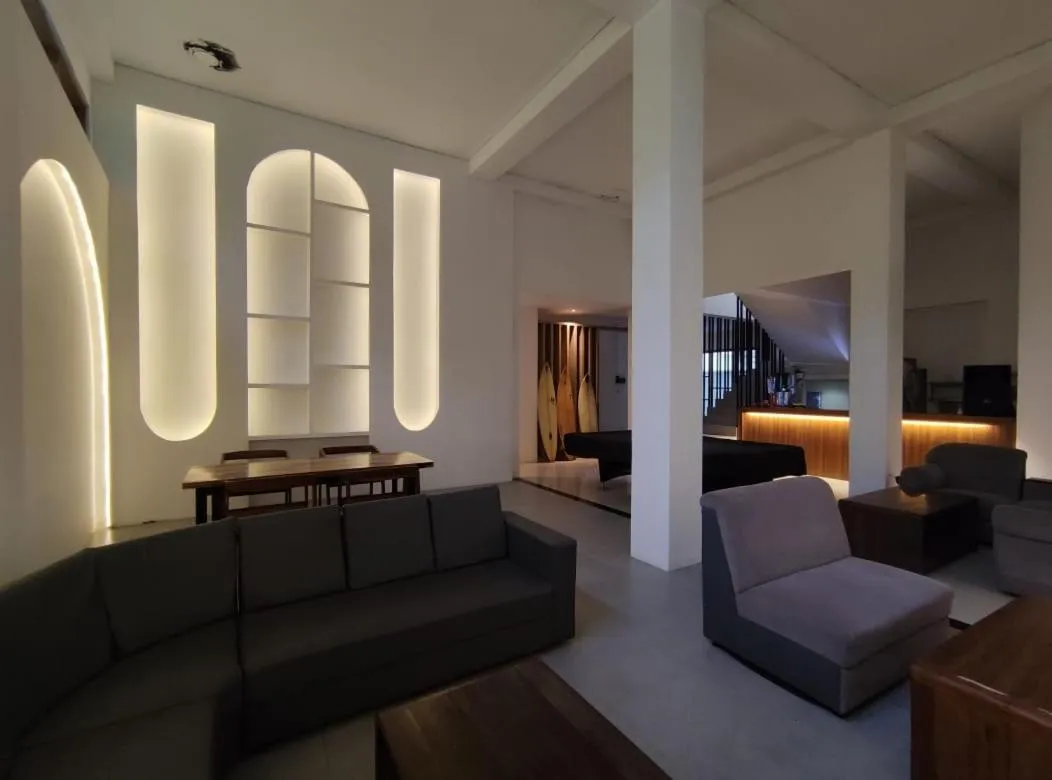 Restaurant/places to eat, Bed in Onesouth Banyuwangi Pulau merah