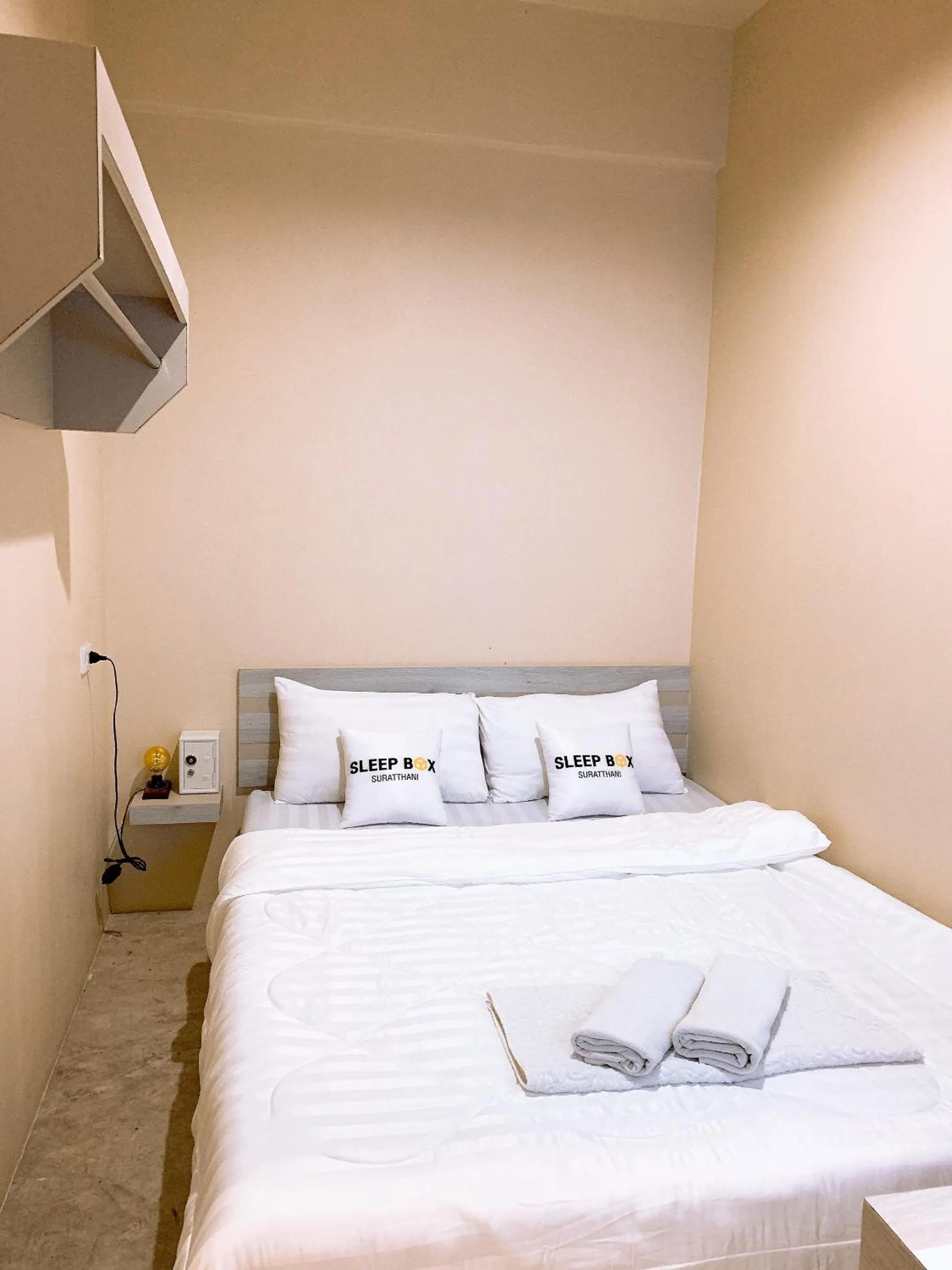 Bed in Sleepbox Hostel Suratthani