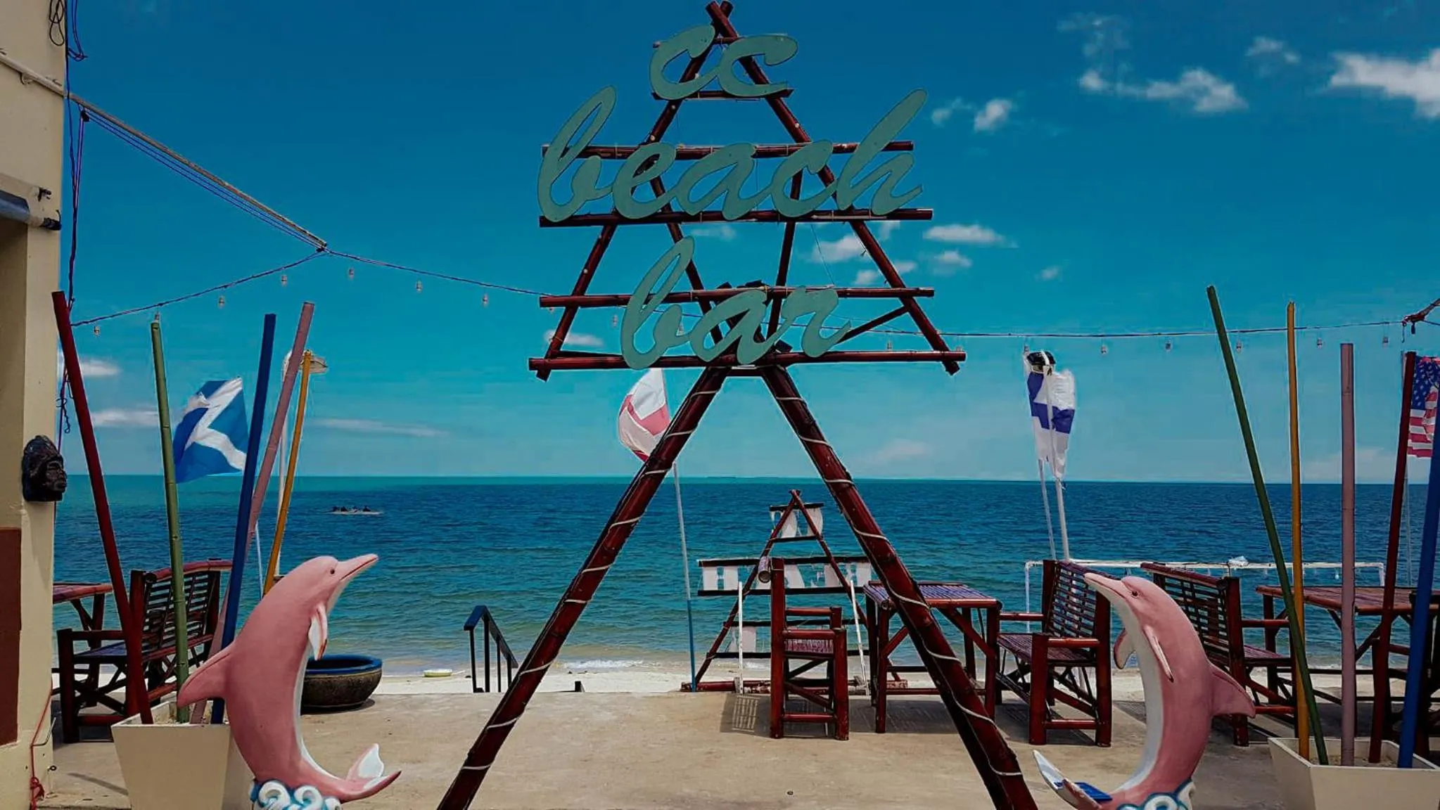 Restaurant/places to eat in CC Beach Resort