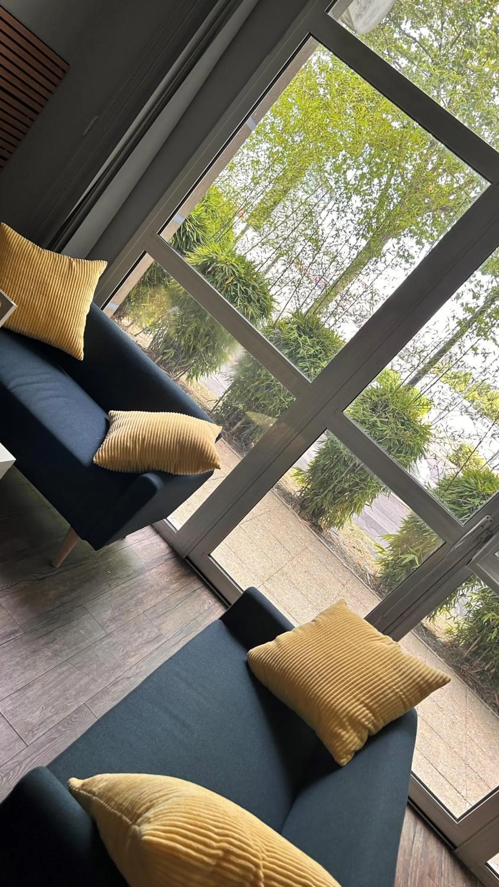 Communal lounge/ TV room in Kyriad Marne-La-Vallée Torcy