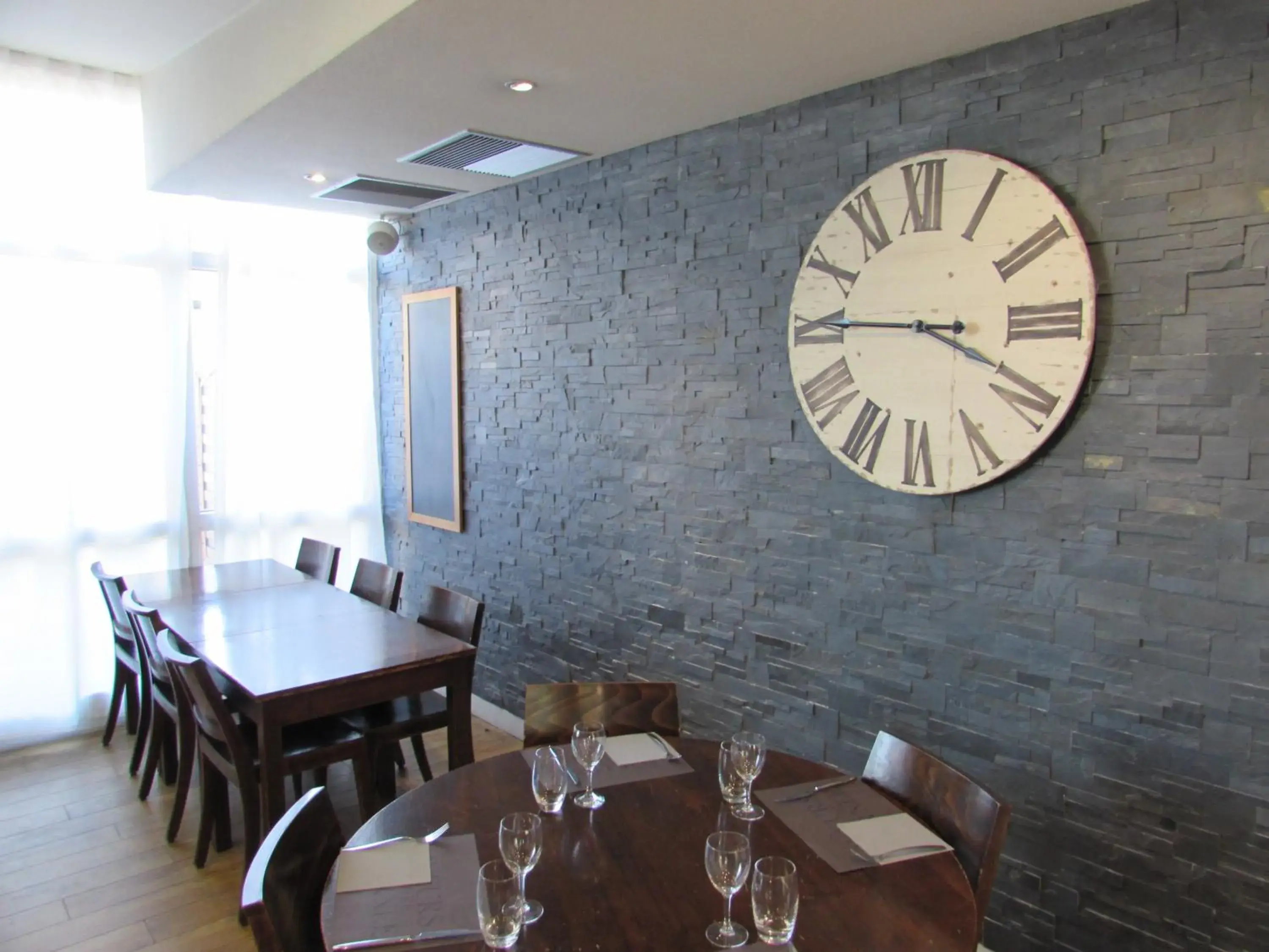 Restaurant/places to eat in Kyriad Marne-La-Vallée Torcy Restaurant/places to eat in Kyriad Marne-La-Vallée Torcy