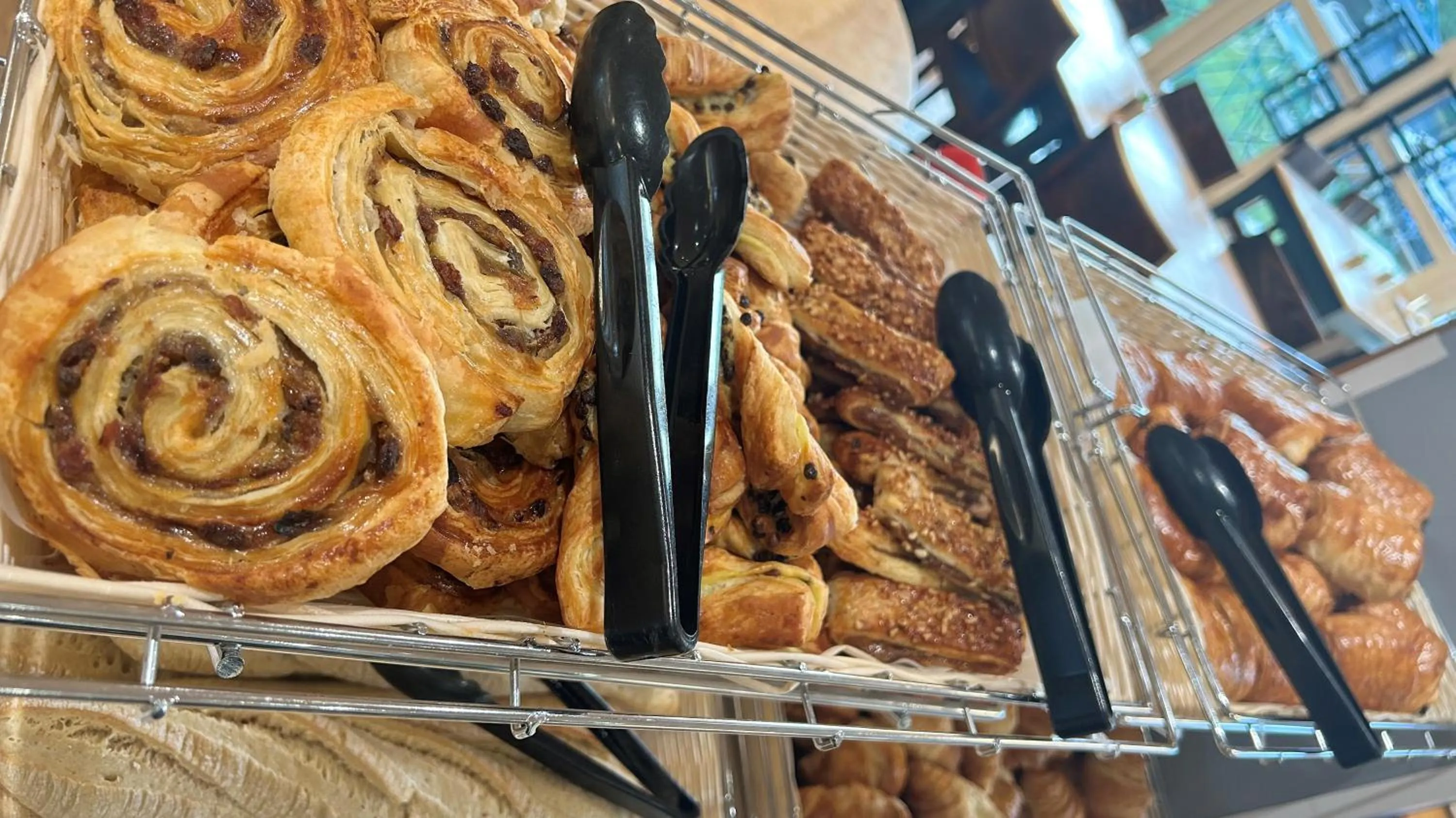 Breakfast in Kyriad Marne-La-Vallée Torcy